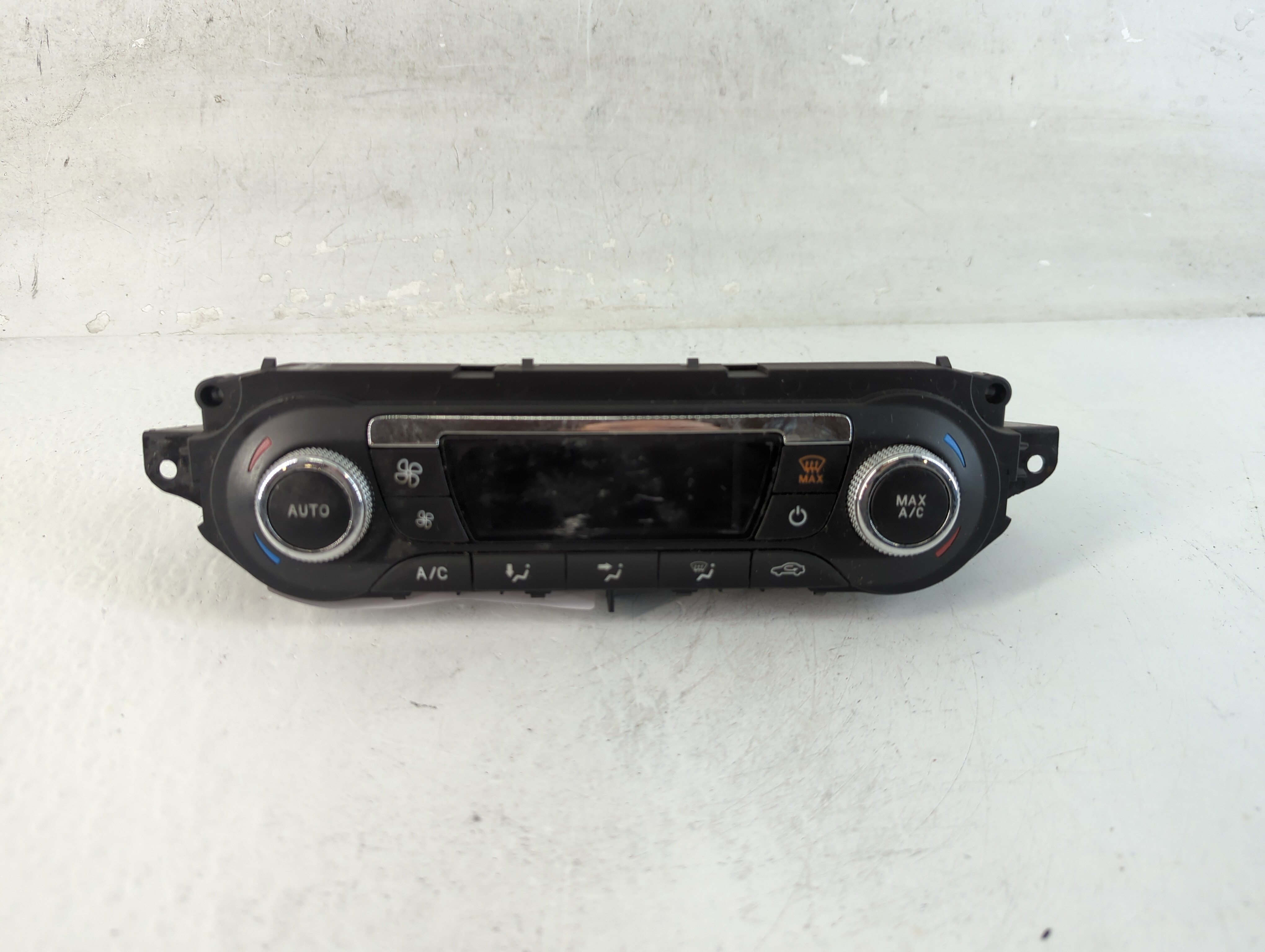 2013-2015 Ford Escape Ac Heater Climate Control Cj5t-18c612-ba 1052103 - Oemusedautoparts1.com