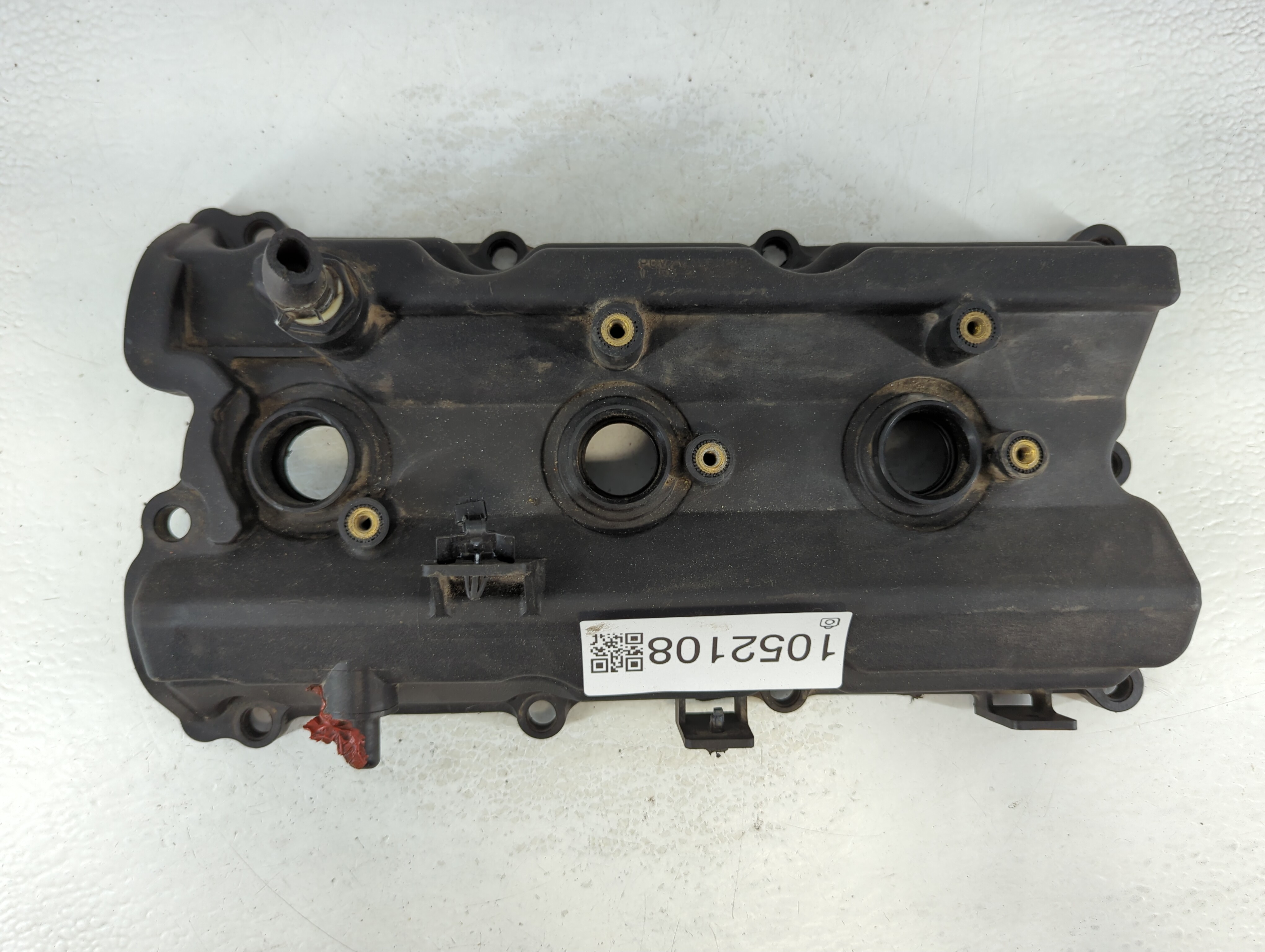 2004 Infiniti G35 Driver Left Cylinder Head Valve Cover 1052108 - Oemusedautoparts1.com