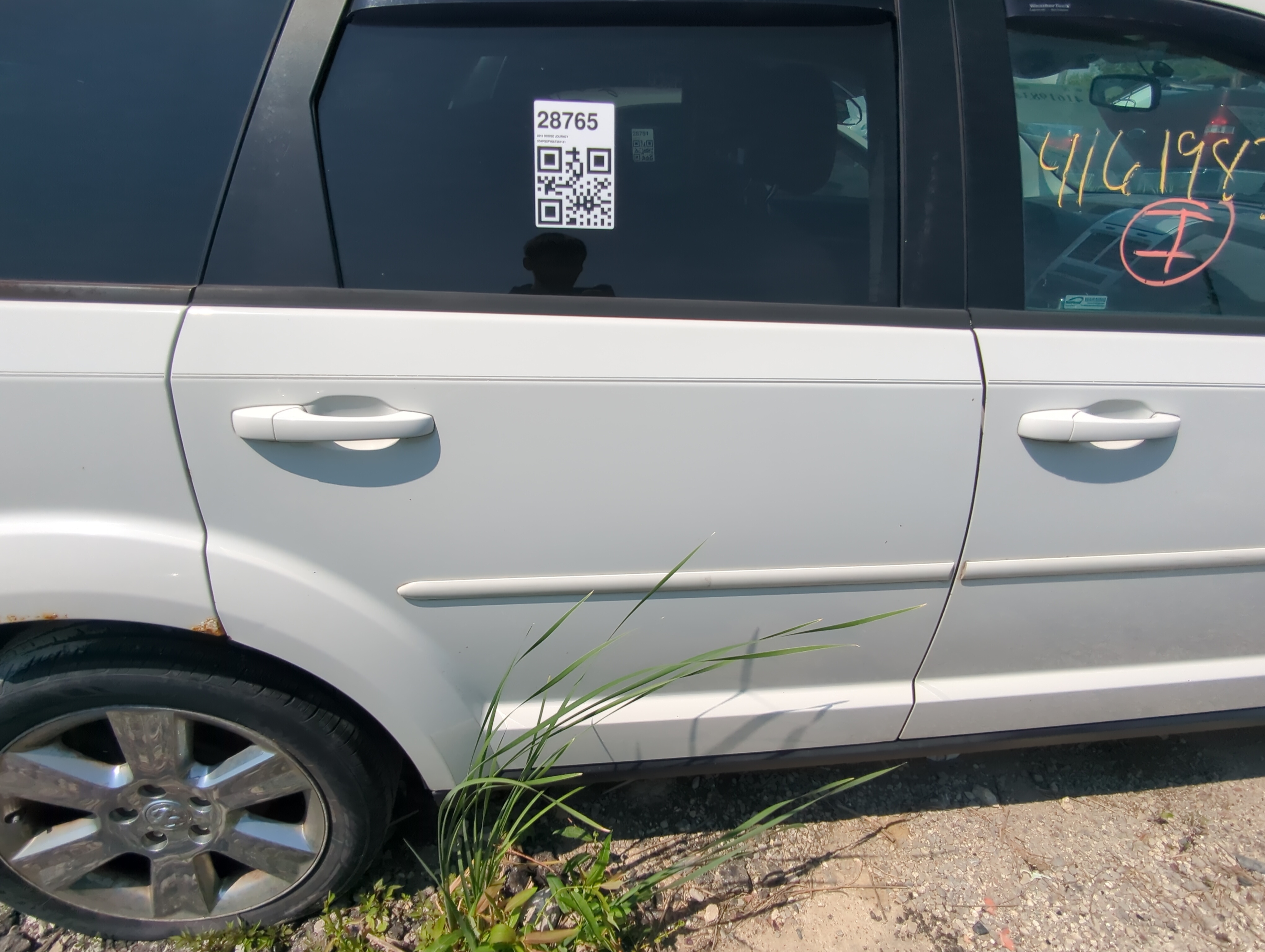 Picture of 2010 Dodge Journey Passenger Rear Door Oem 1052816