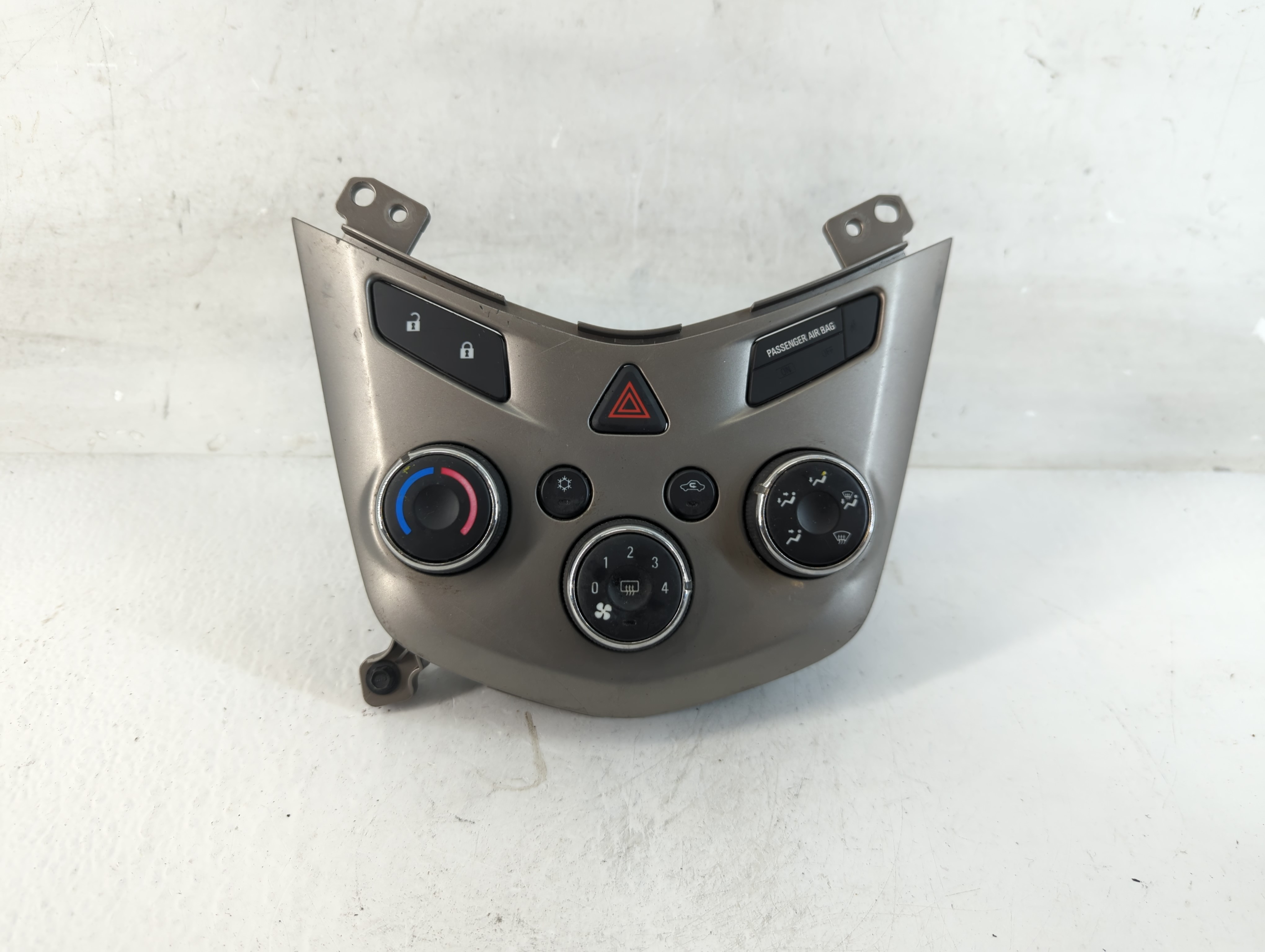 2012-2012 Chevrolet Sonic Ac Heater Climate Control 95466006|95189629 1052852 - Oemusedautoparts1.com