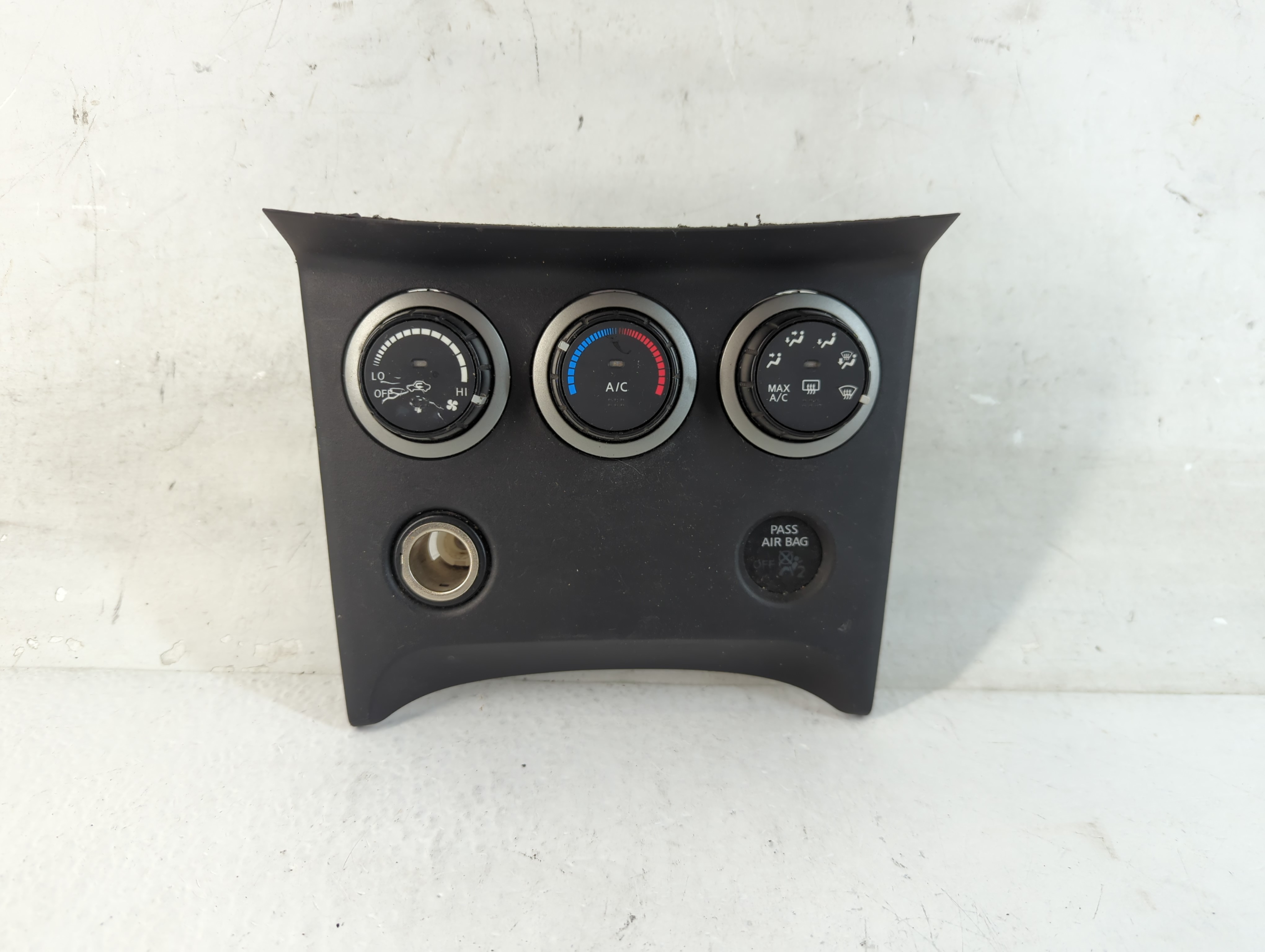 2011-2015 Nissan Rogue Ac Heater Climate Control 27500 1vl0b 1052863 - Oemusedautoparts1.com