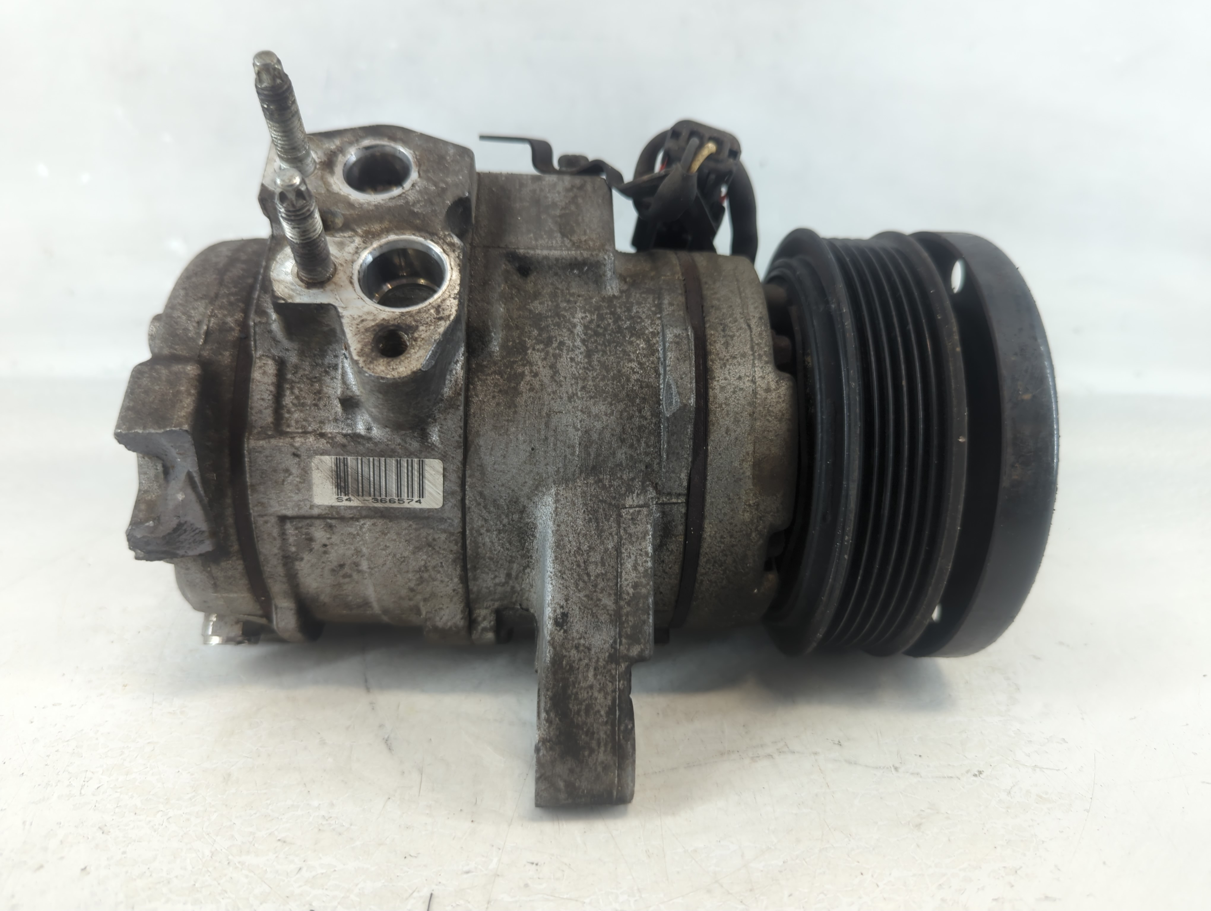2005-2007 Jeep Grand Cherokee Air Conditioning A/c Ac Compressor Oem 1052880 - Oemusedautoparts1.com