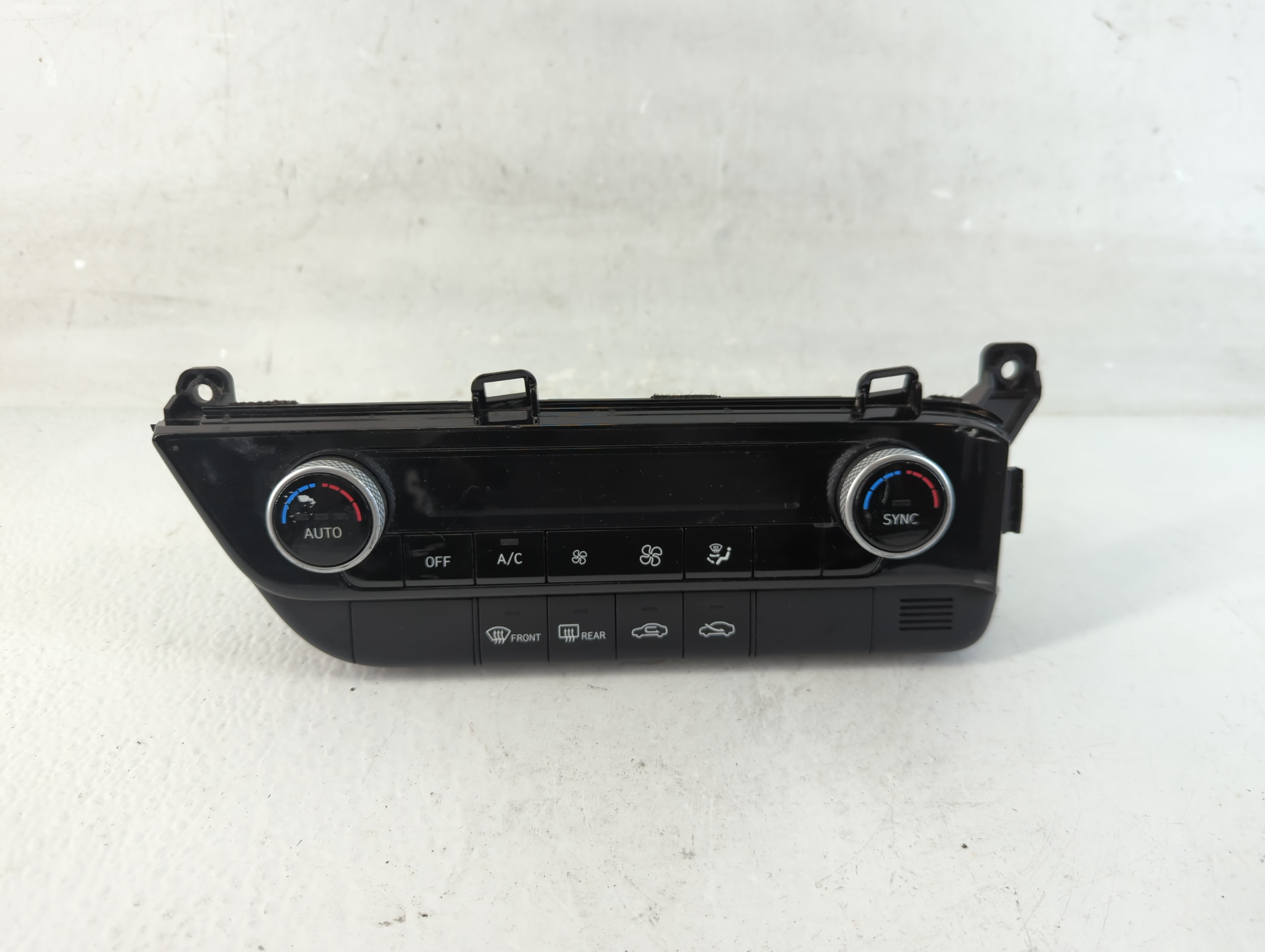 Picture of 2024 Hyundai Elantra Ac Heater Climate Control 97250-aaia0ls5 1052898
