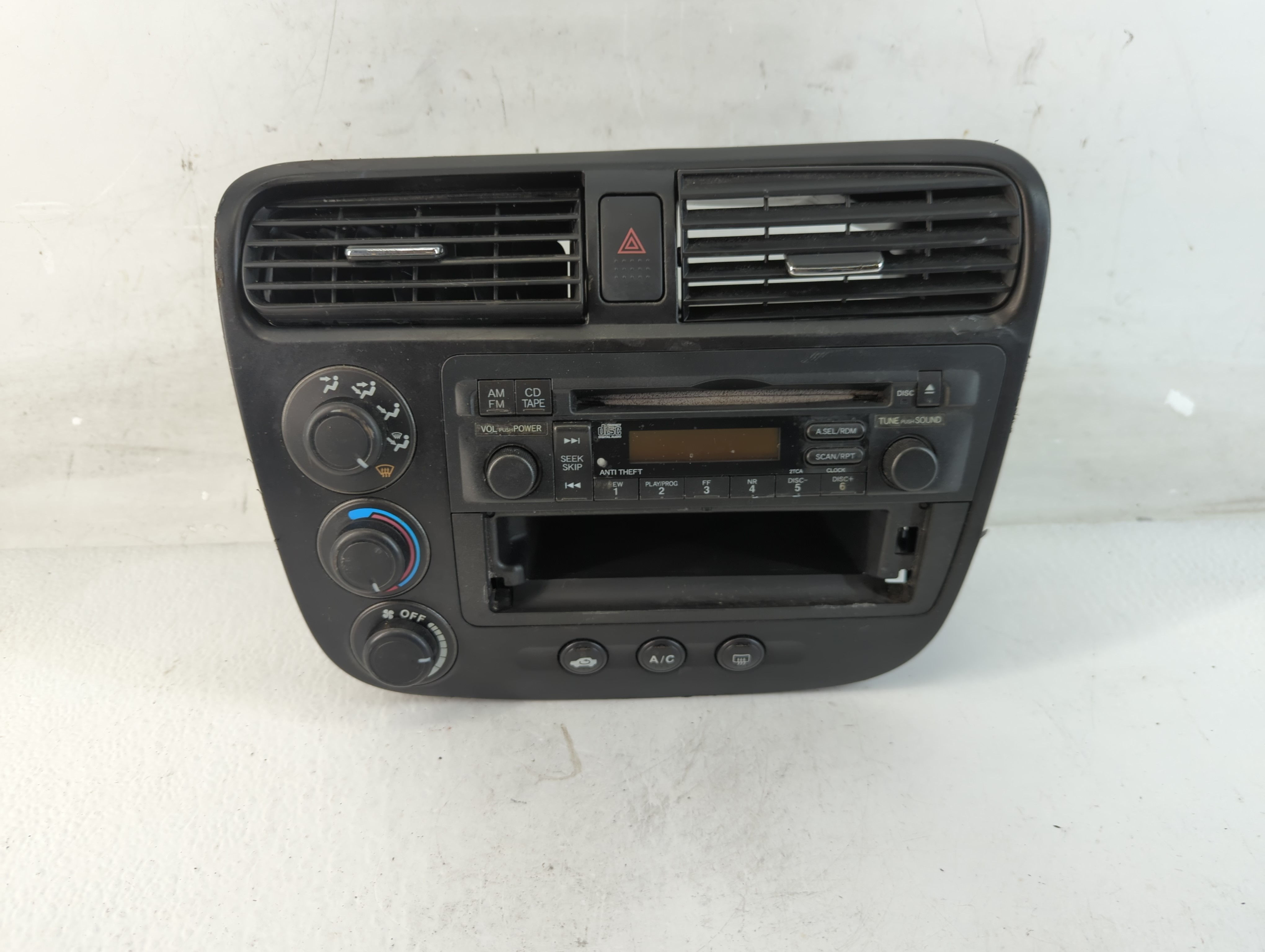 2001-2005 Honda Civic Ac Heater Climate Control A010 Nh-365l 1052904 - Oemusedautoparts1.com