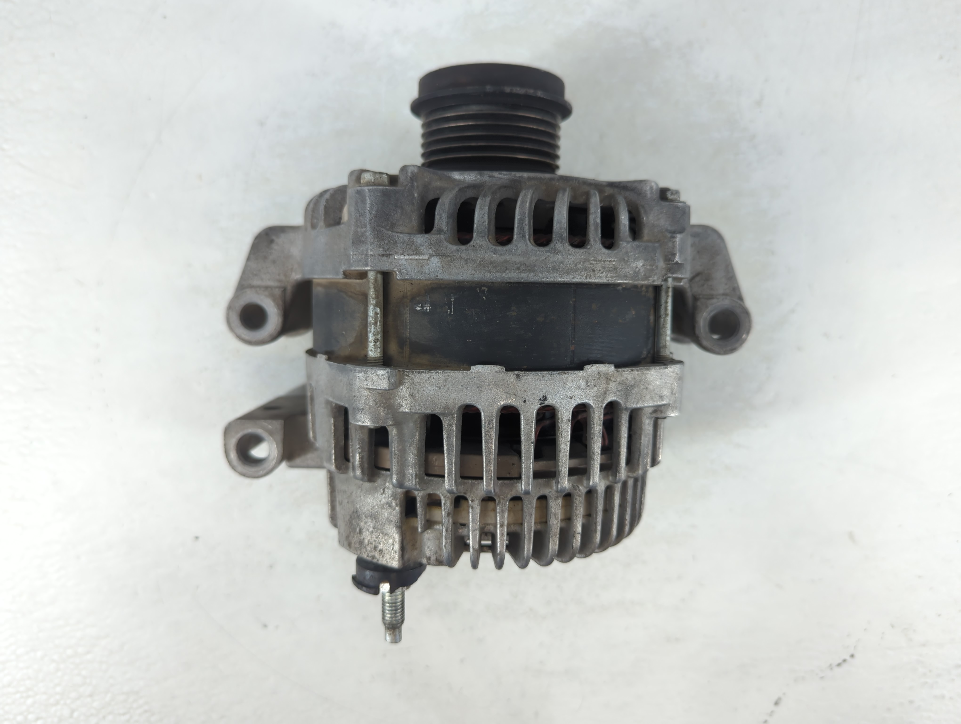 2015-2017 Chrysler 200 Alternator Generator Charging Assembly Engine Oem 1052932 - Oemusedautoparts1.com