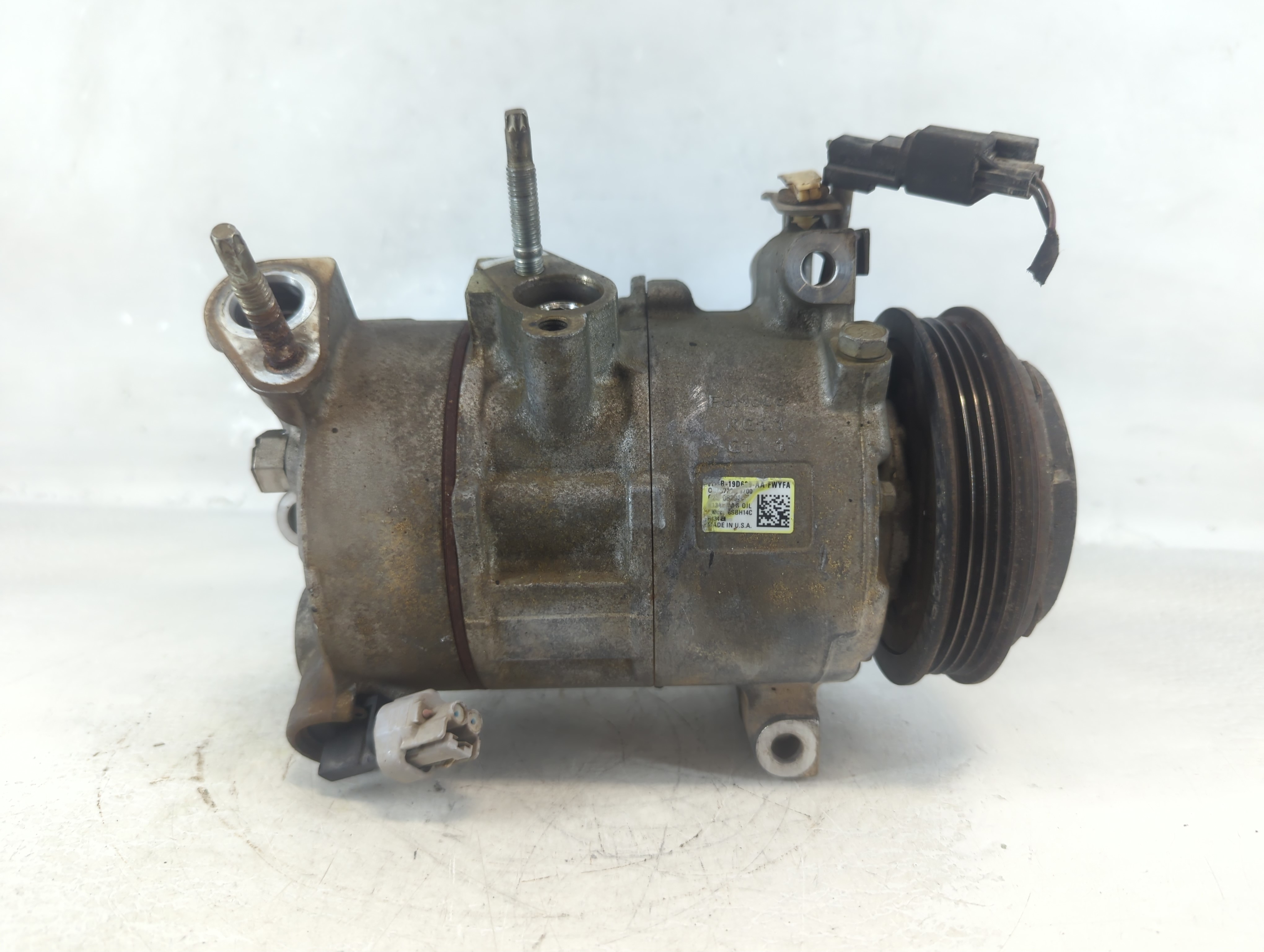 2015-2022 Ford Mustang Air Conditioning A/c Ac Compressor Oem 1053063 - Oemusedautoparts1.com
