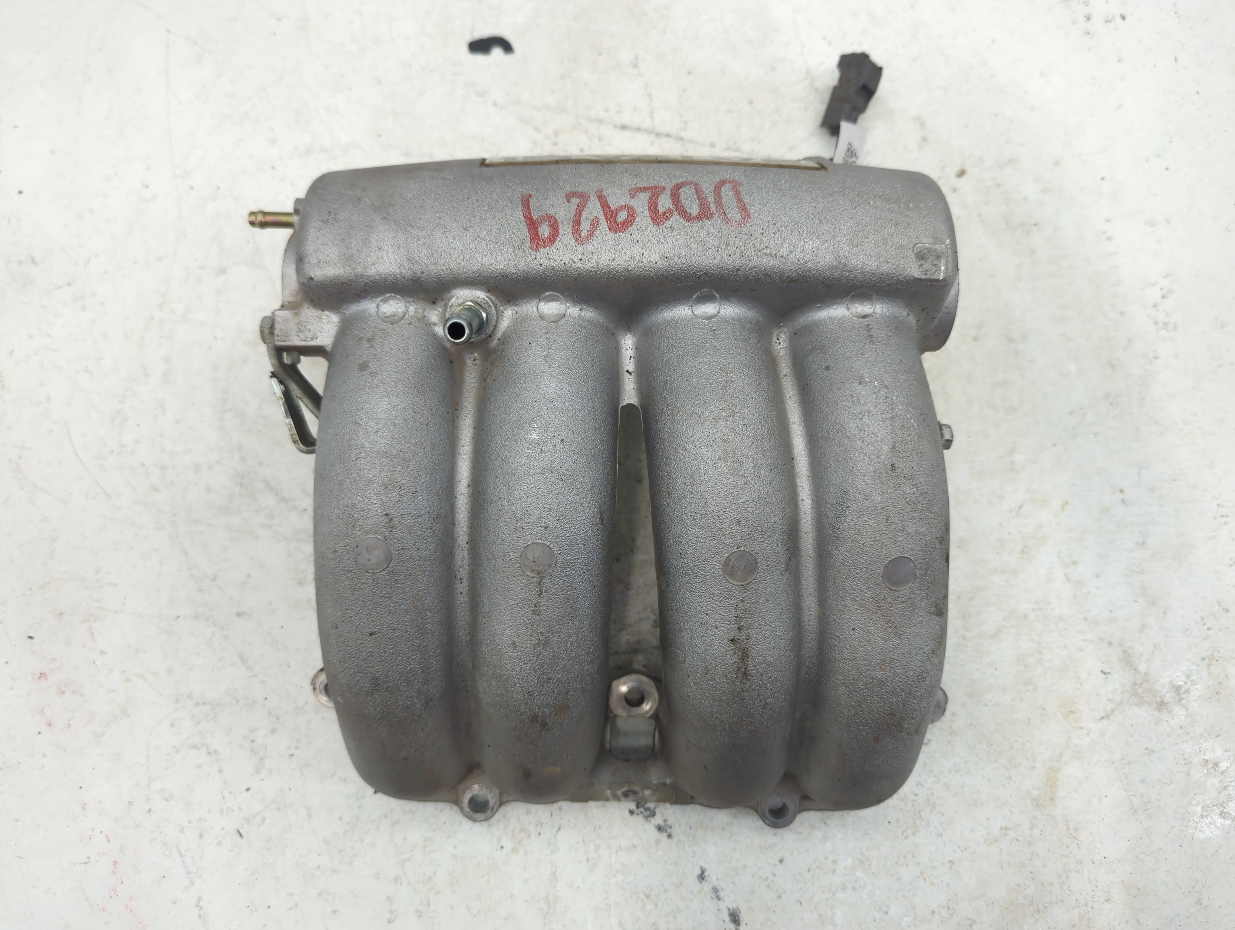 Picture of 1995-2000 Toyota Tacoma Air Intake Manifold 1053101