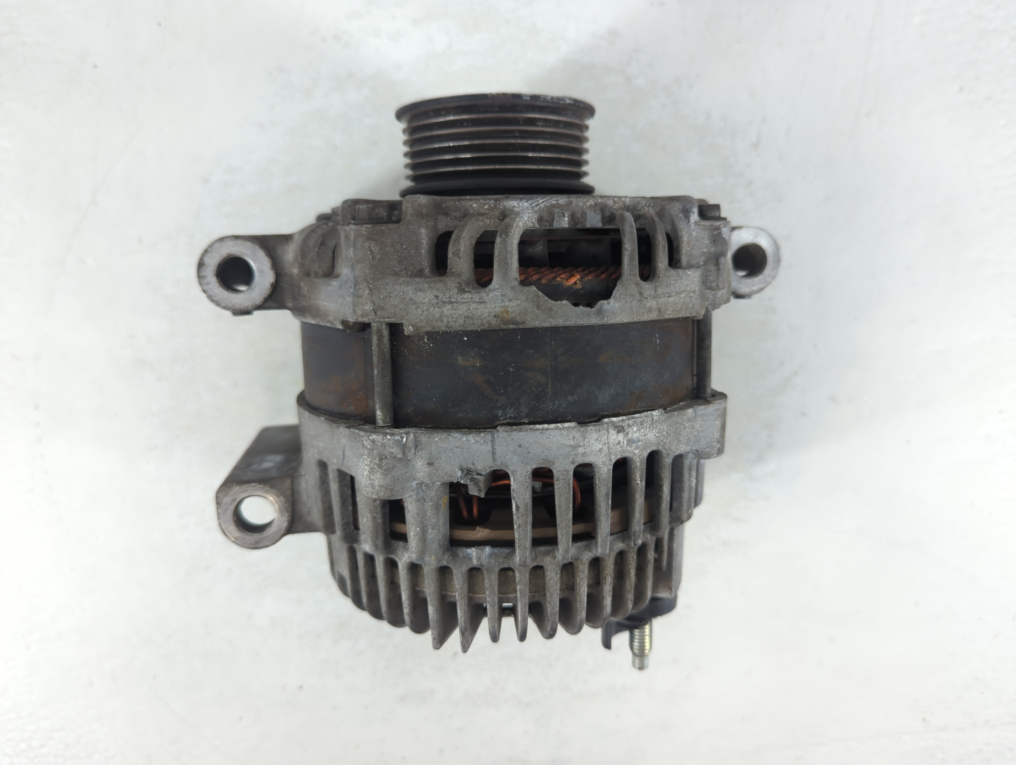 2010-2012 Ford Fusion Alternator Generator Charging Assembly Engine Oem 1053107 - Oemusedautoparts1.com