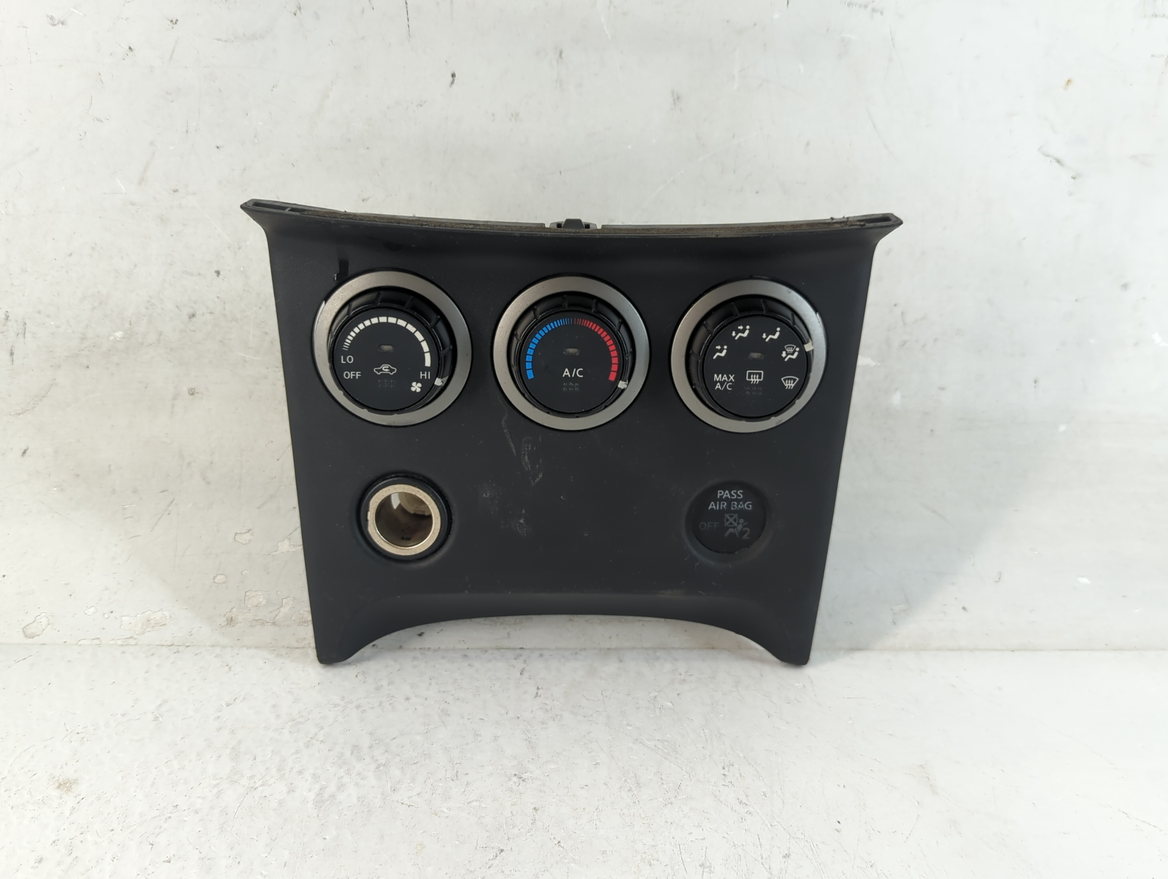 2008-2010 Nissan Rogue Ac Heater Climate Control 27500 Jm00a 1053122 - Oemusedautoparts1.com
