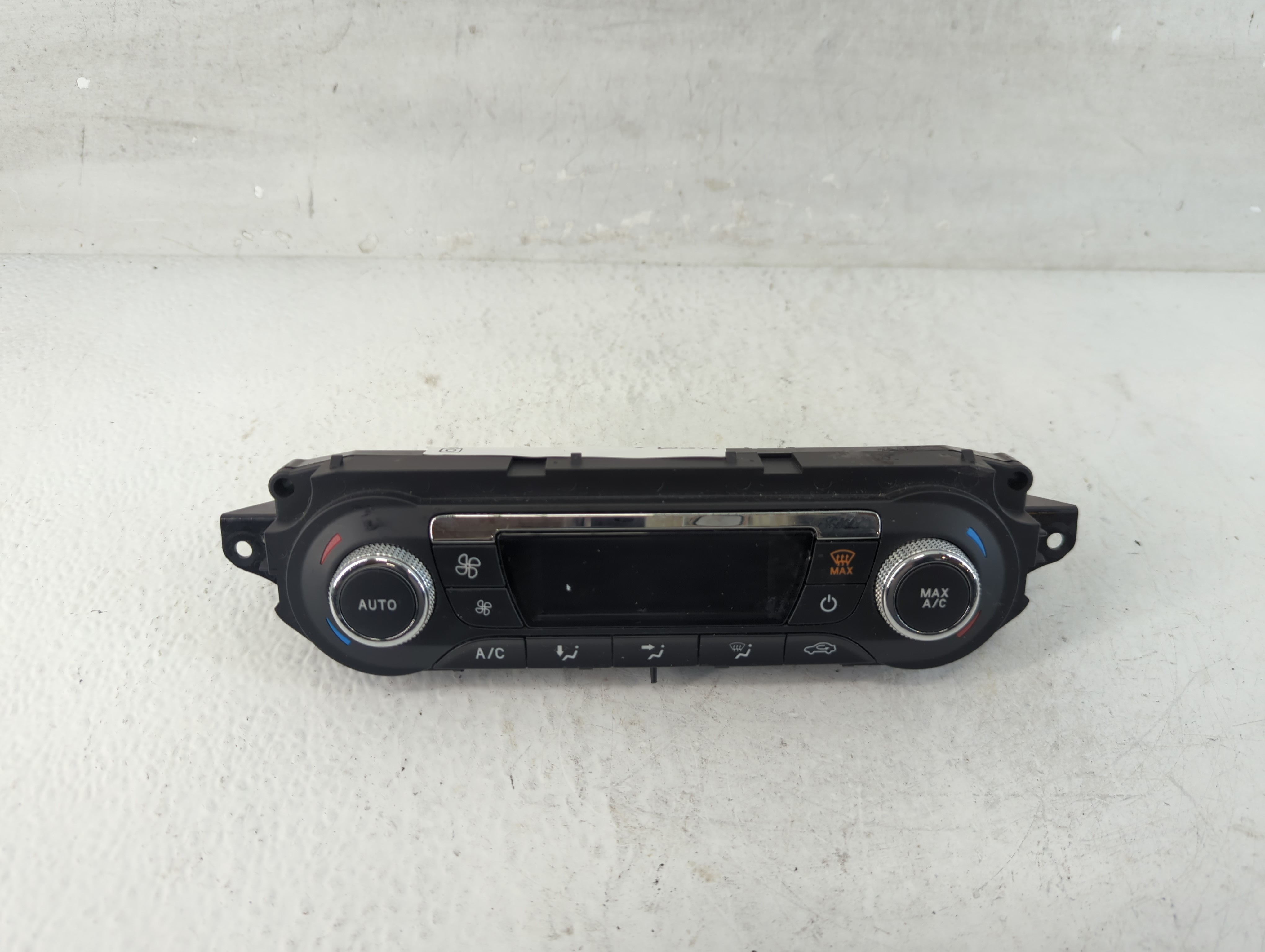 2013-2015 Ford Escape Ac Heater Climate Control Cj5t-18c612-bc 1053130 - Oemusedautoparts1.com
