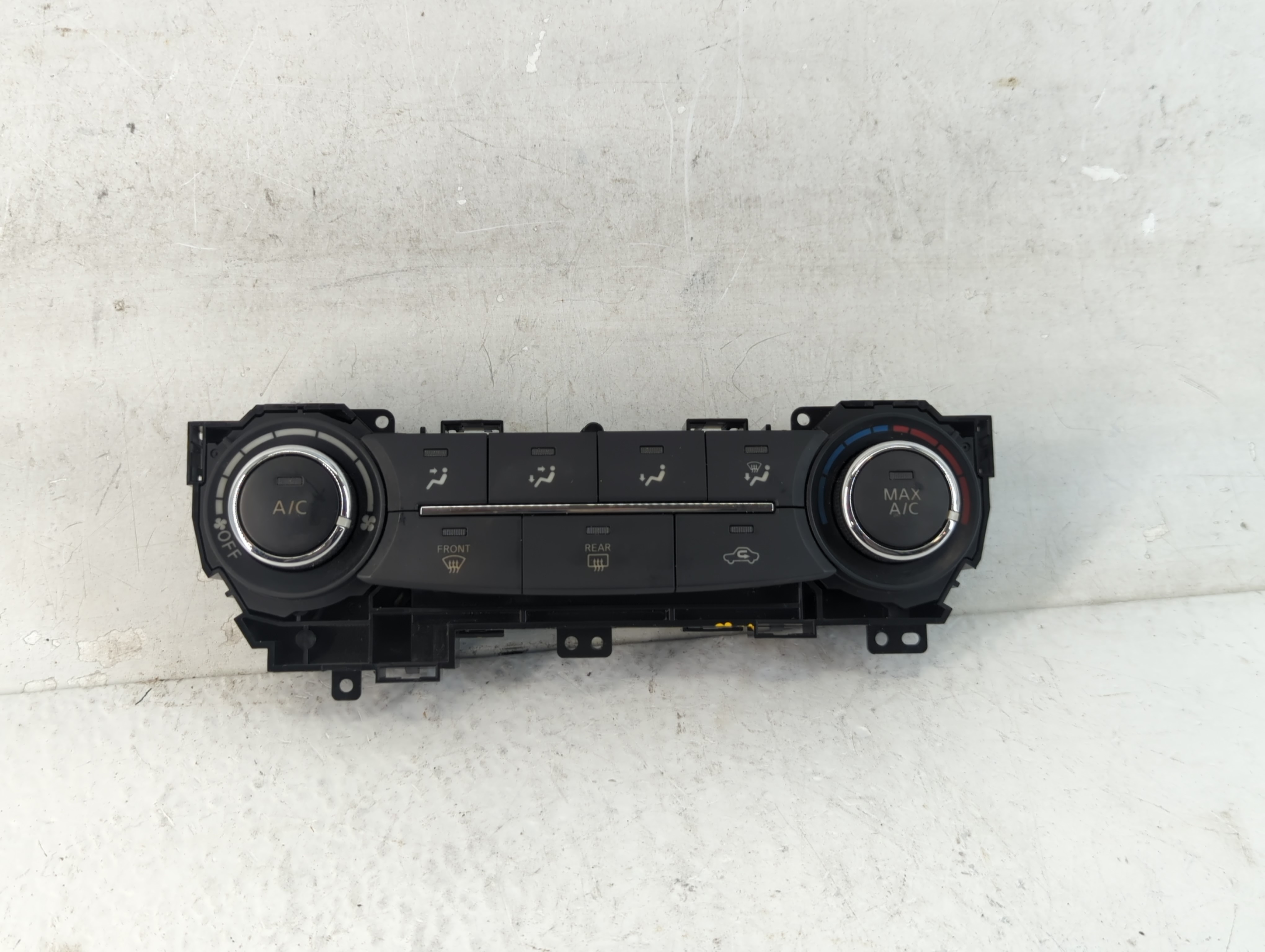 2015-2017 Nissan Sentra Ac Heater Climate Control 1053146 - Oemusedautoparts1.com