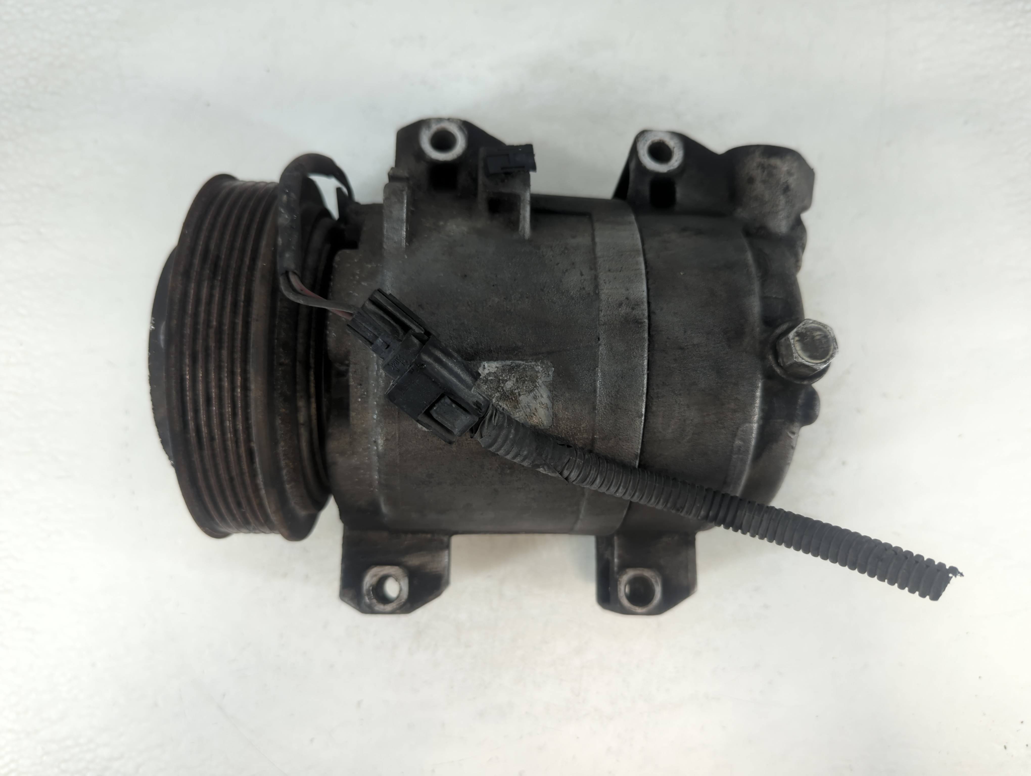 Picture of 2008-2015 Nissan Rogue Air Conditioning A/c Ac Compressor Oem 1053172
