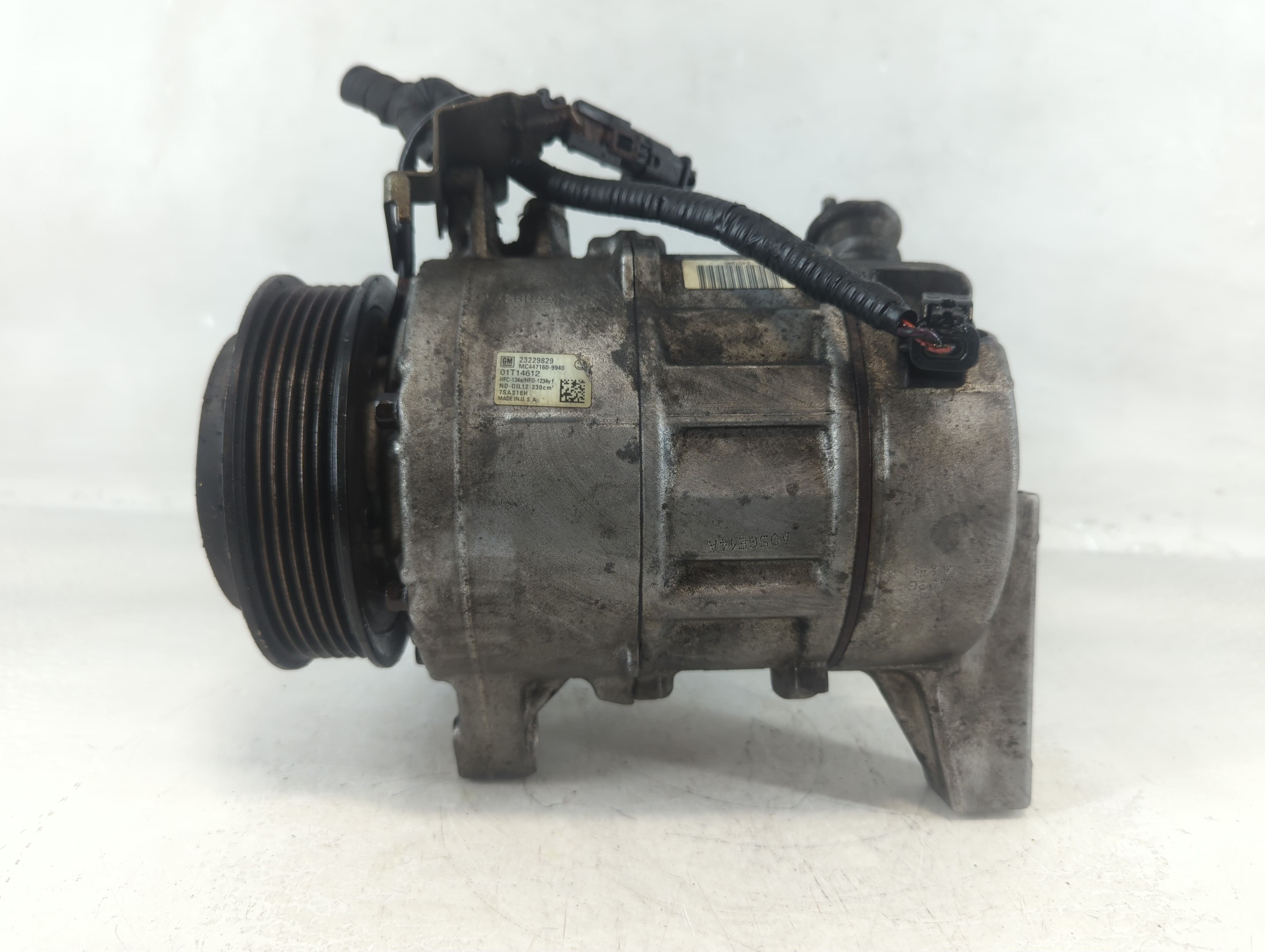 2013-2017 Gmc Acadia Air Conditioning A/c Ac Compressor Oem 1053174 - Oemusedautoparts1.com