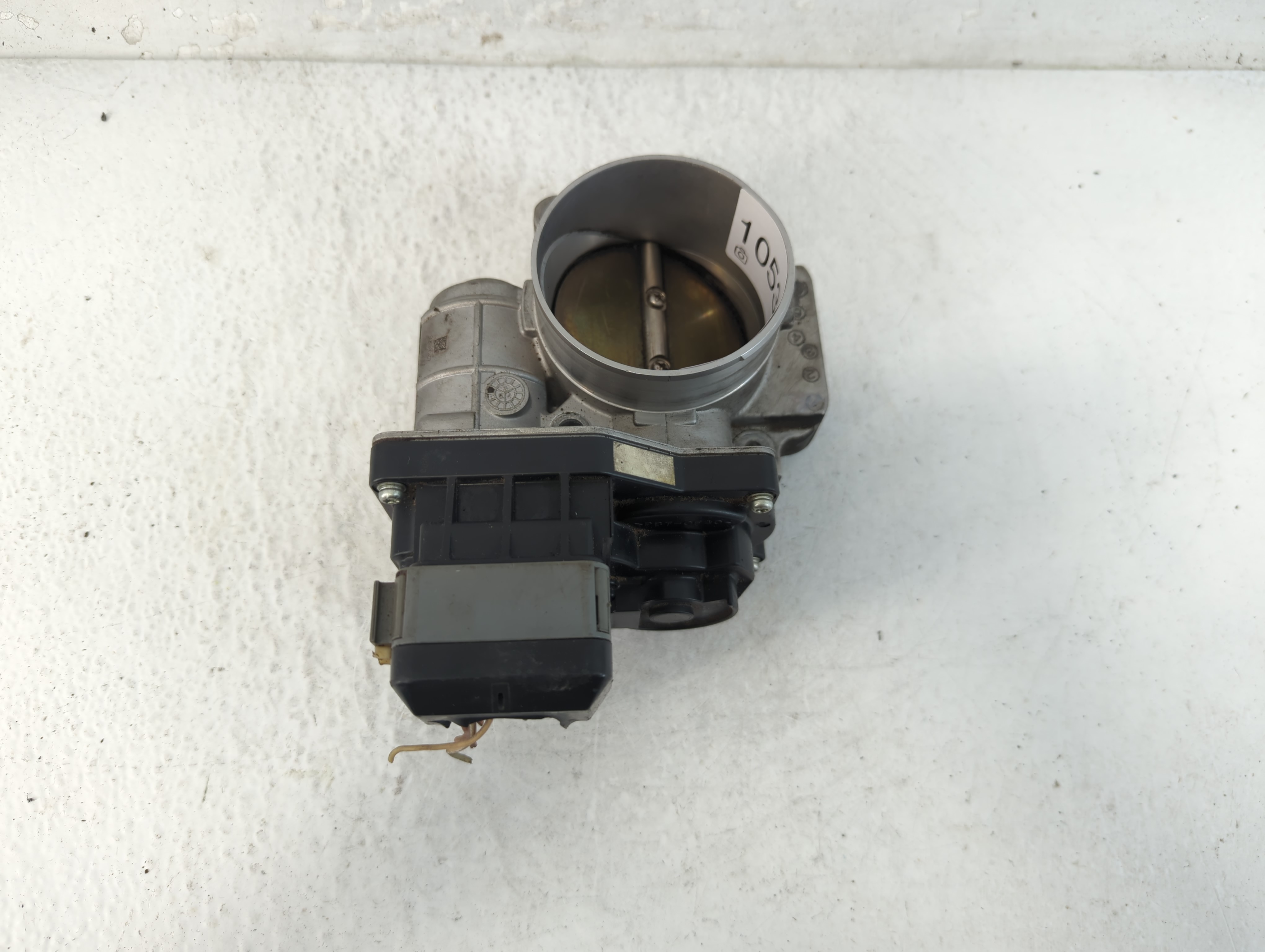 1998-1999 Chevrolet Prizm Throttle Body 1053181 - Oemusedautoparts1.com