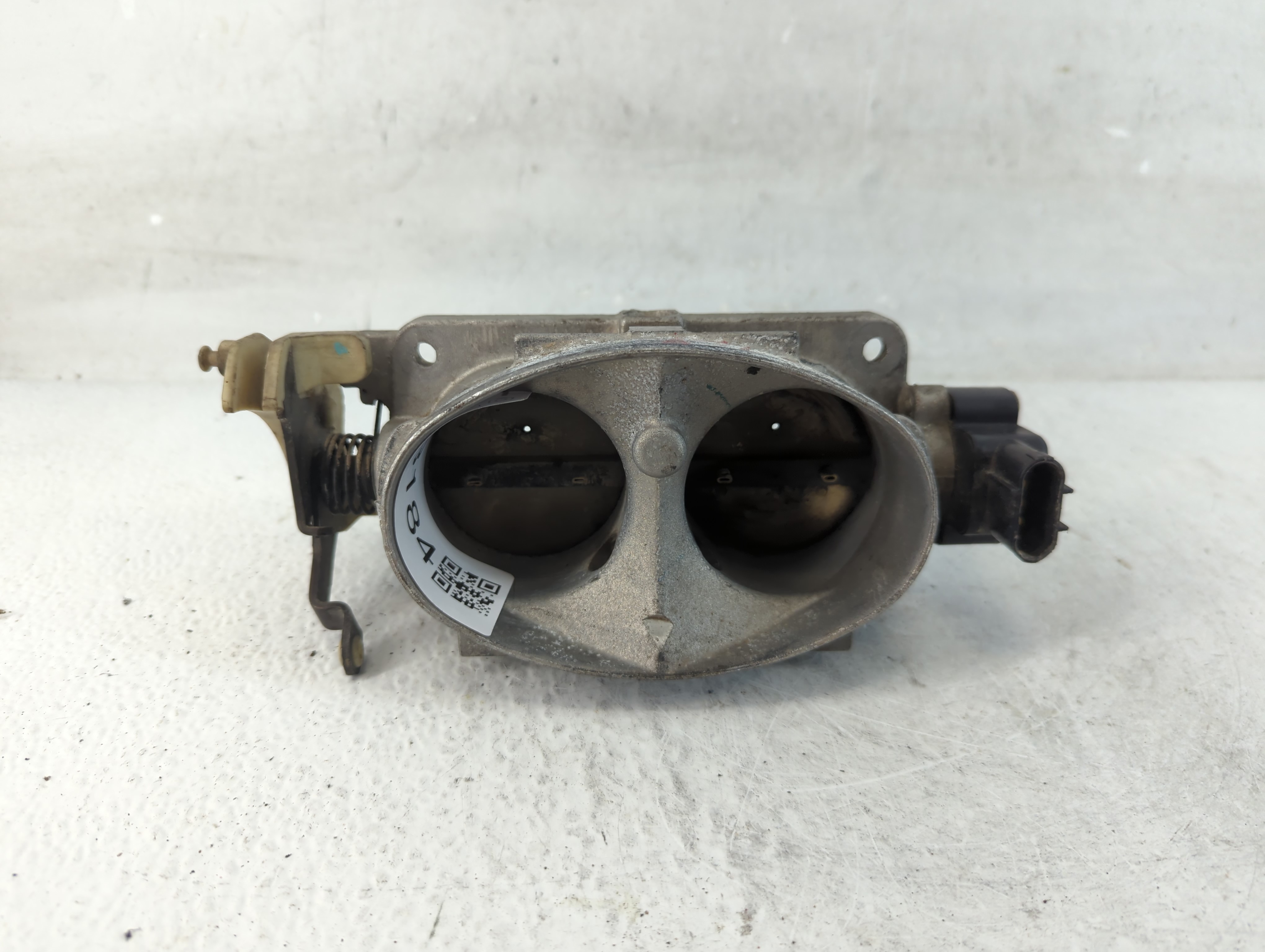 1999-2002 Lincoln Navigator Throttle Body 1053184 - Oemusedautoparts1.com
