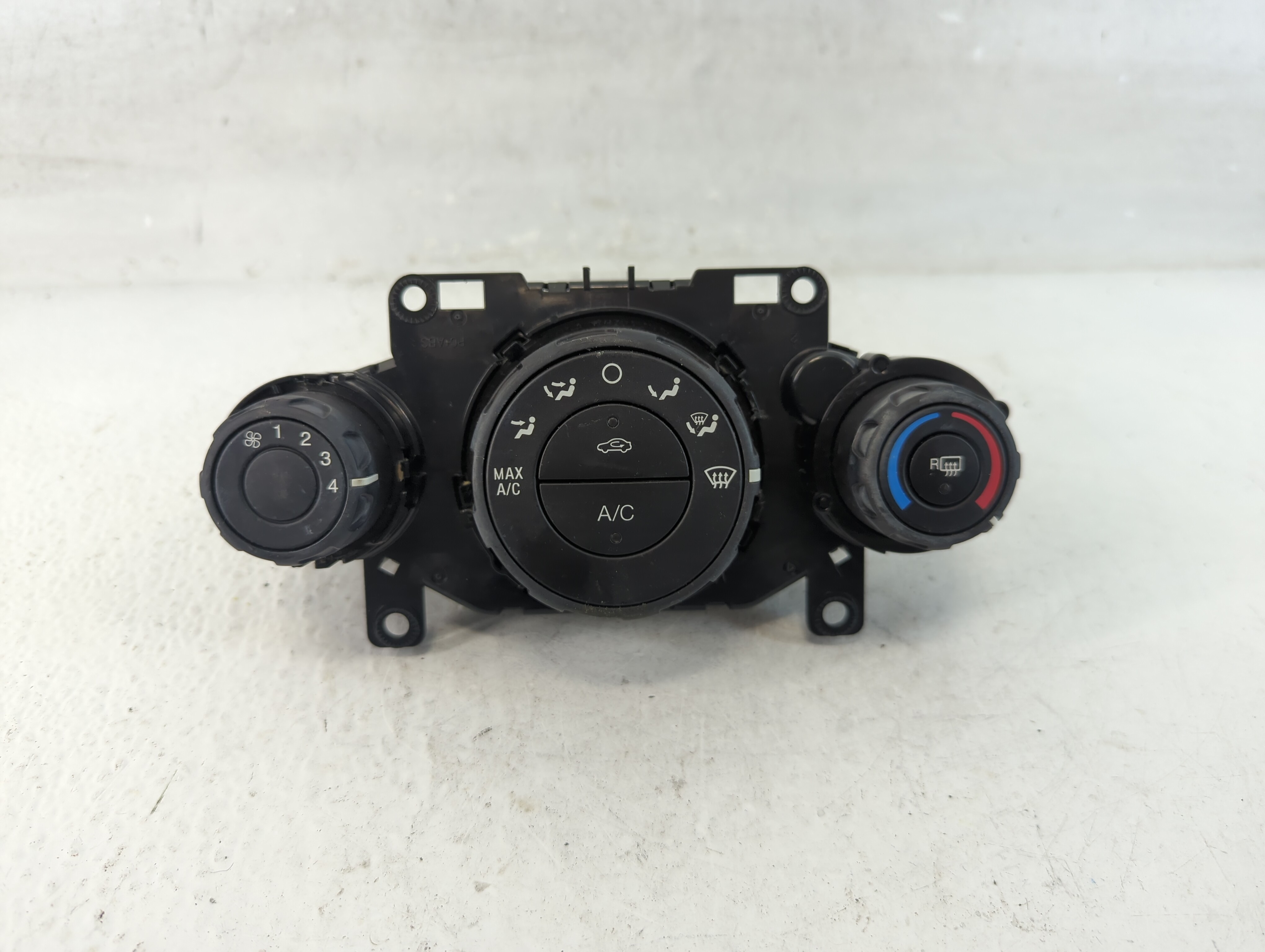 2014-2019 Ford Fiesta Ac Heater Climate Control D2bt 19980 Af 1053426 - Oemusedautoparts1.com