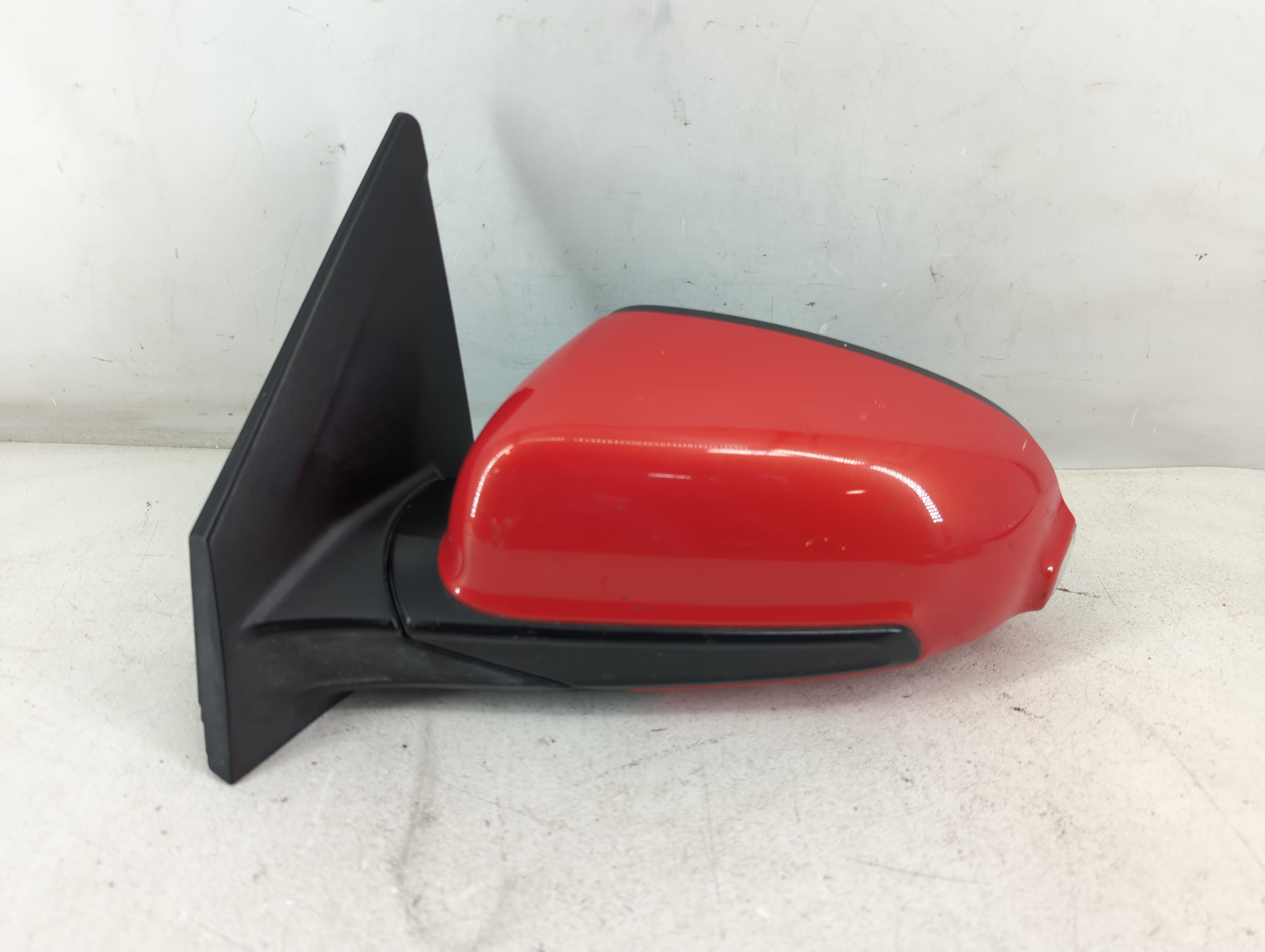 2018-2021 Hyundai Kona Driver Left Side View Power Door Mirror Red 1053778 - Oemusedautoparts1.com