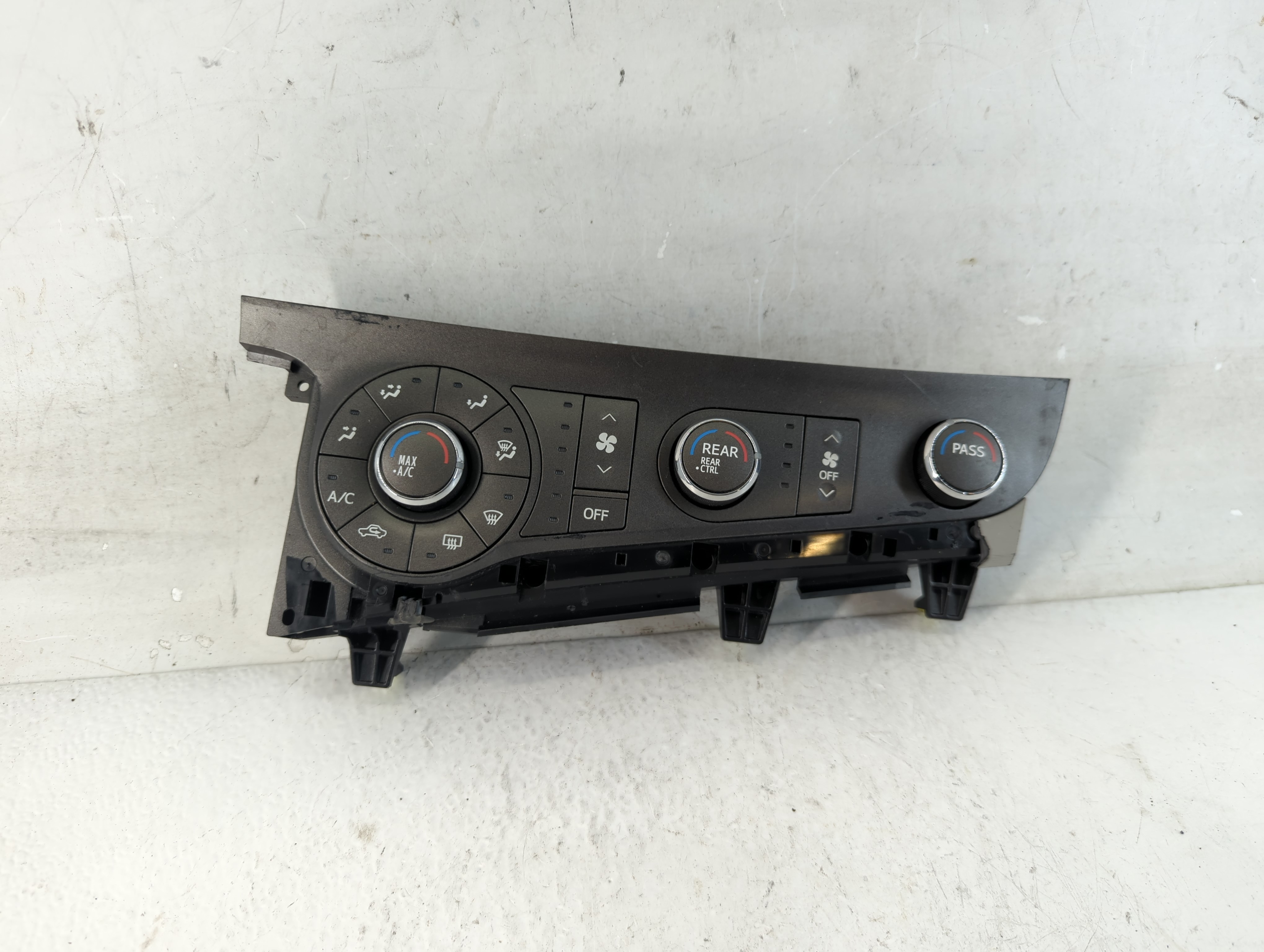 Picture of 2011-2014 Toyota Sienna Ac Heater Climate Control 55900-08141 1053791
