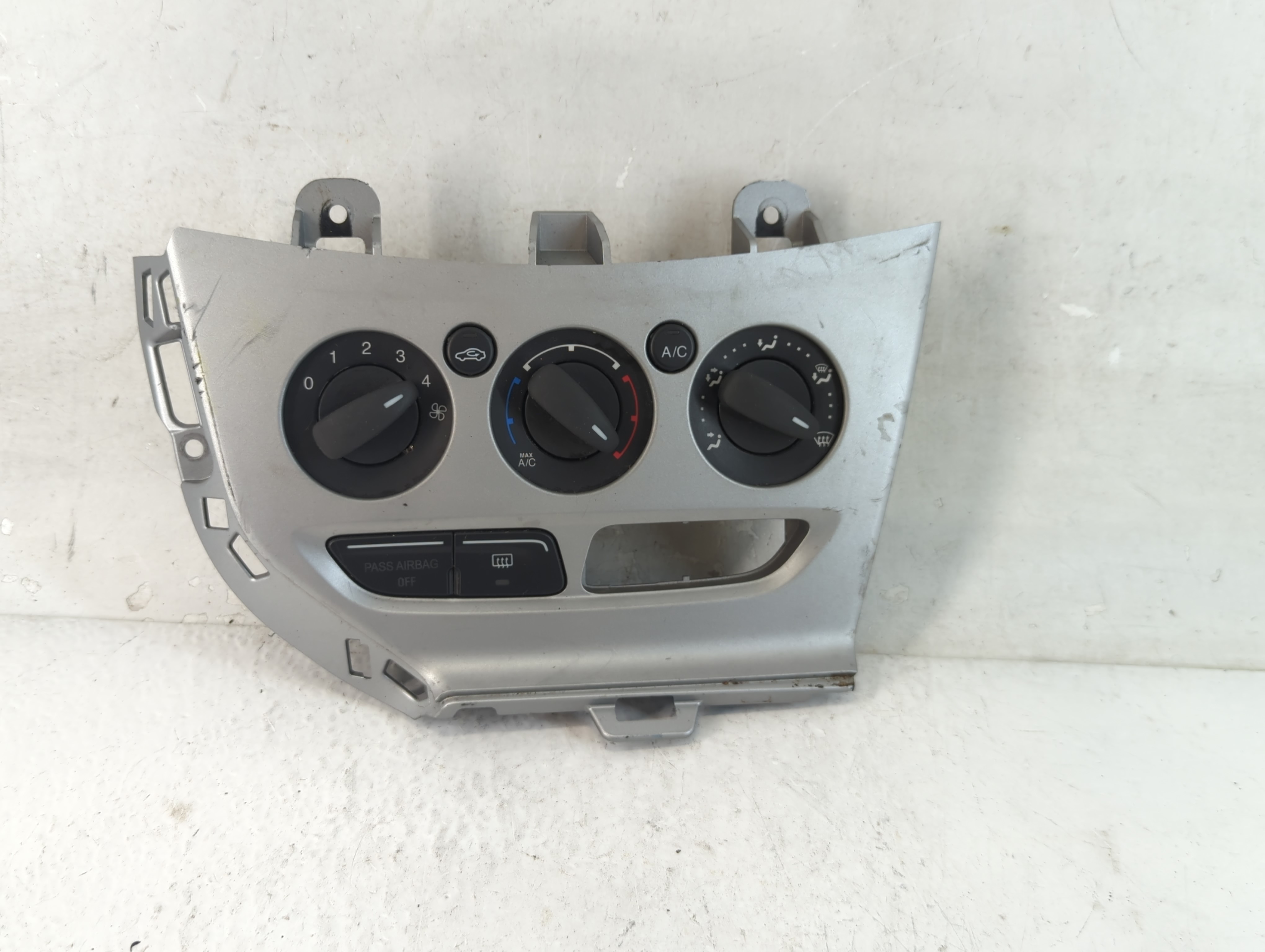 2013-2014 Ford Focus Ac Heater Climate Control Cm5t-12072611 1053830 - Oemusedautoparts1.com