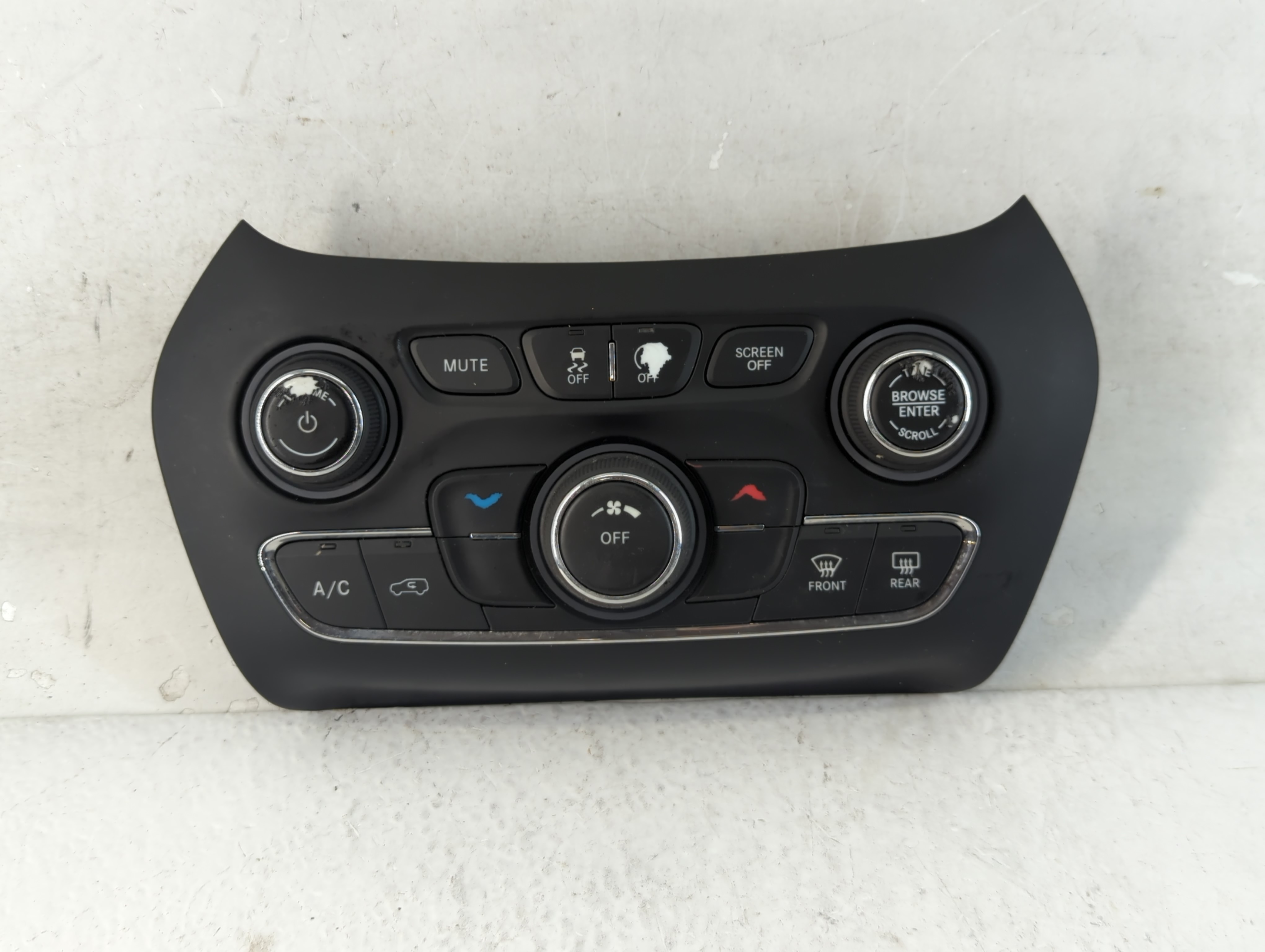 2019-2022 Jeep Cherokee Ac Heater Climate Control 68285938ab 1053836 - Oemusedautoparts1.com