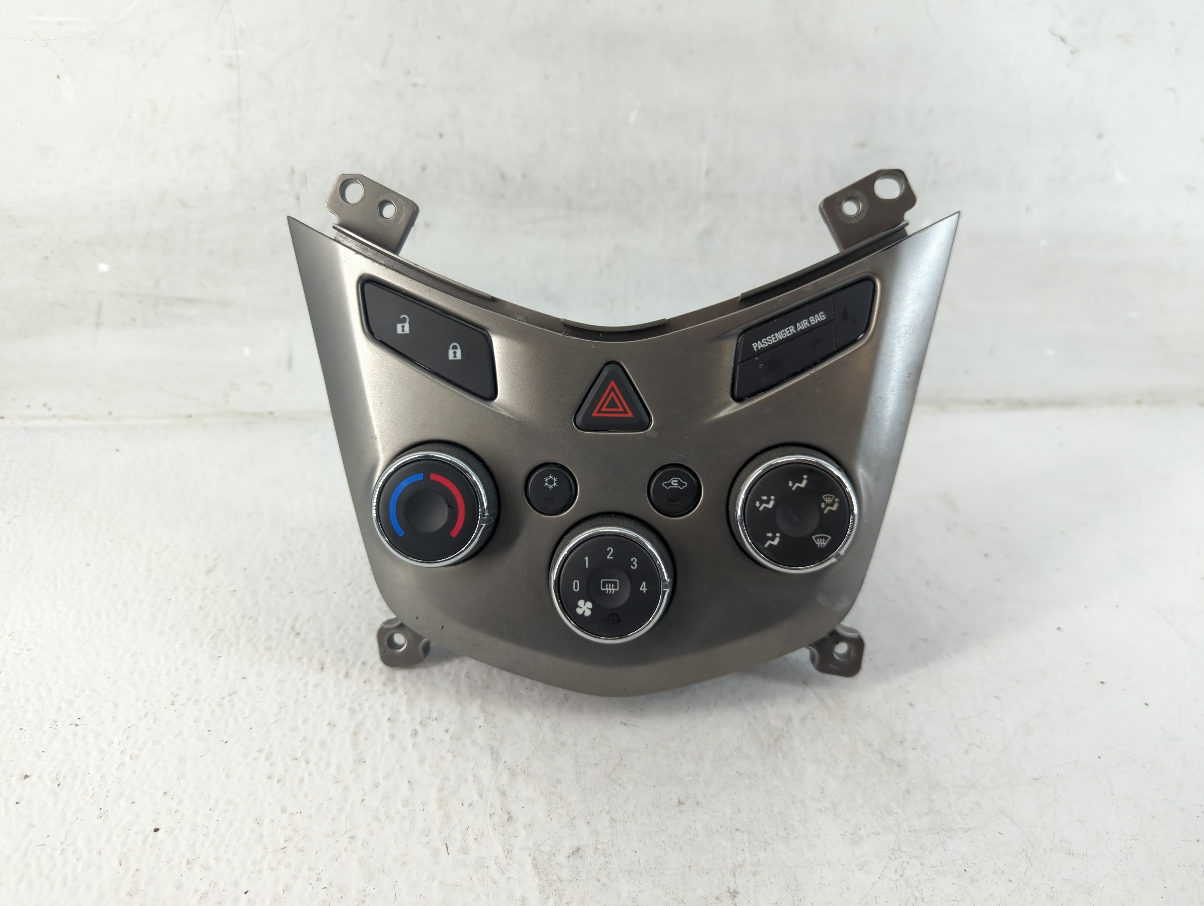 Picture of 2013-2014 Chevrolet Sonic Ac Heater Climate Control 95332699 1054190