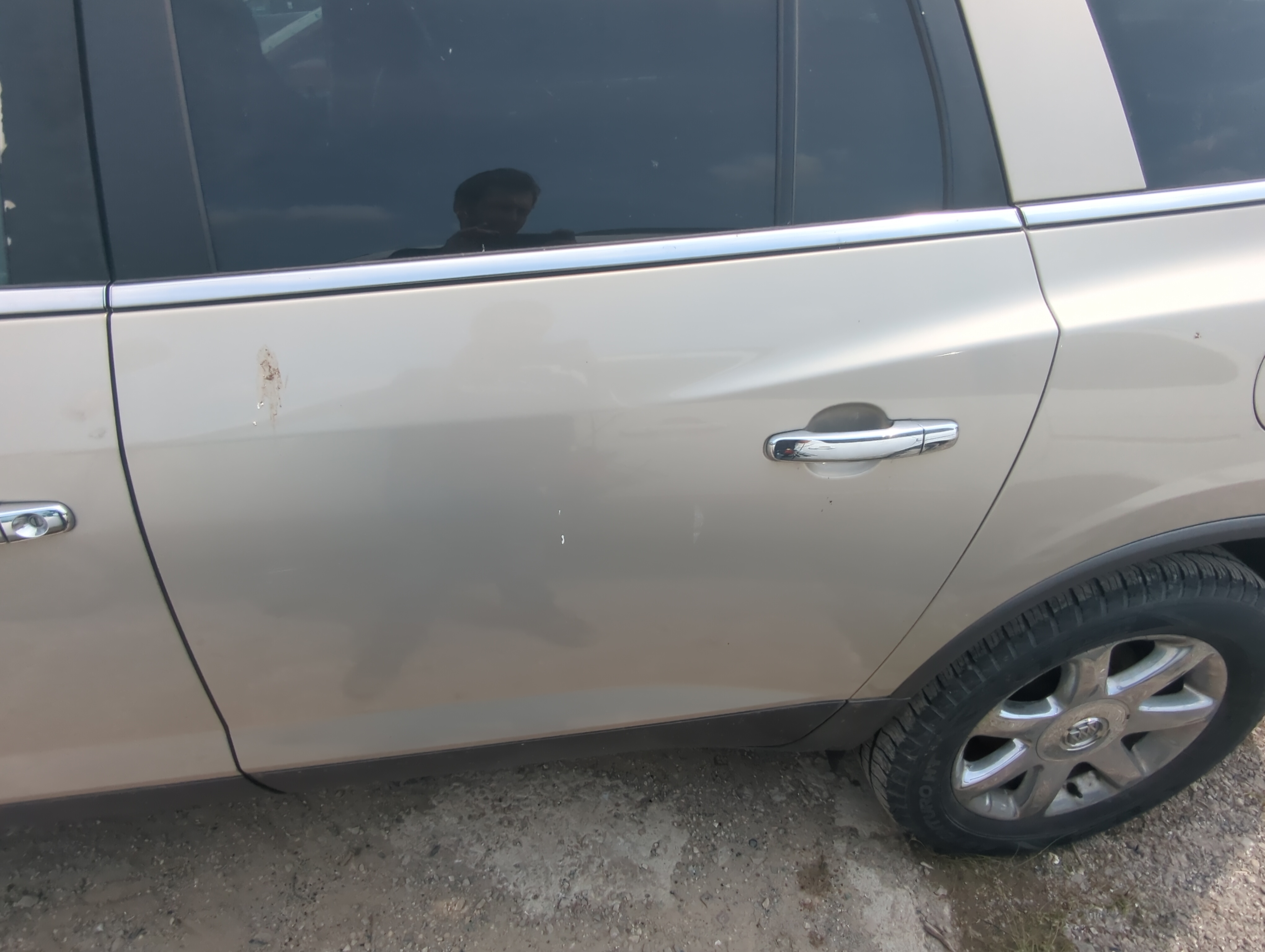 Picture of 2008-2017 Buick Enclave Driver Rear Door Oem 1054686