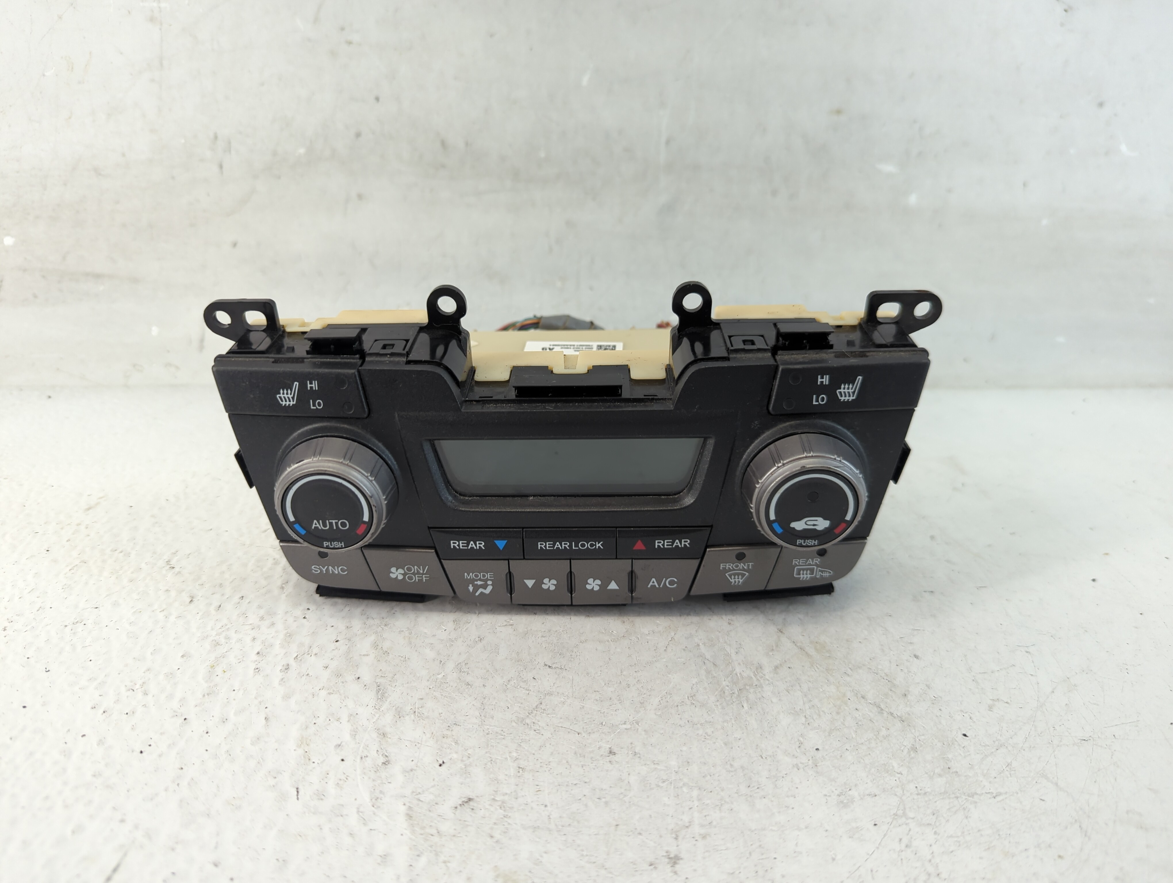 2011-2017 Honda Odyssey Ac Heater Climate Control 00213221852|nh365l 1054688 - Oemusedautoparts1.com