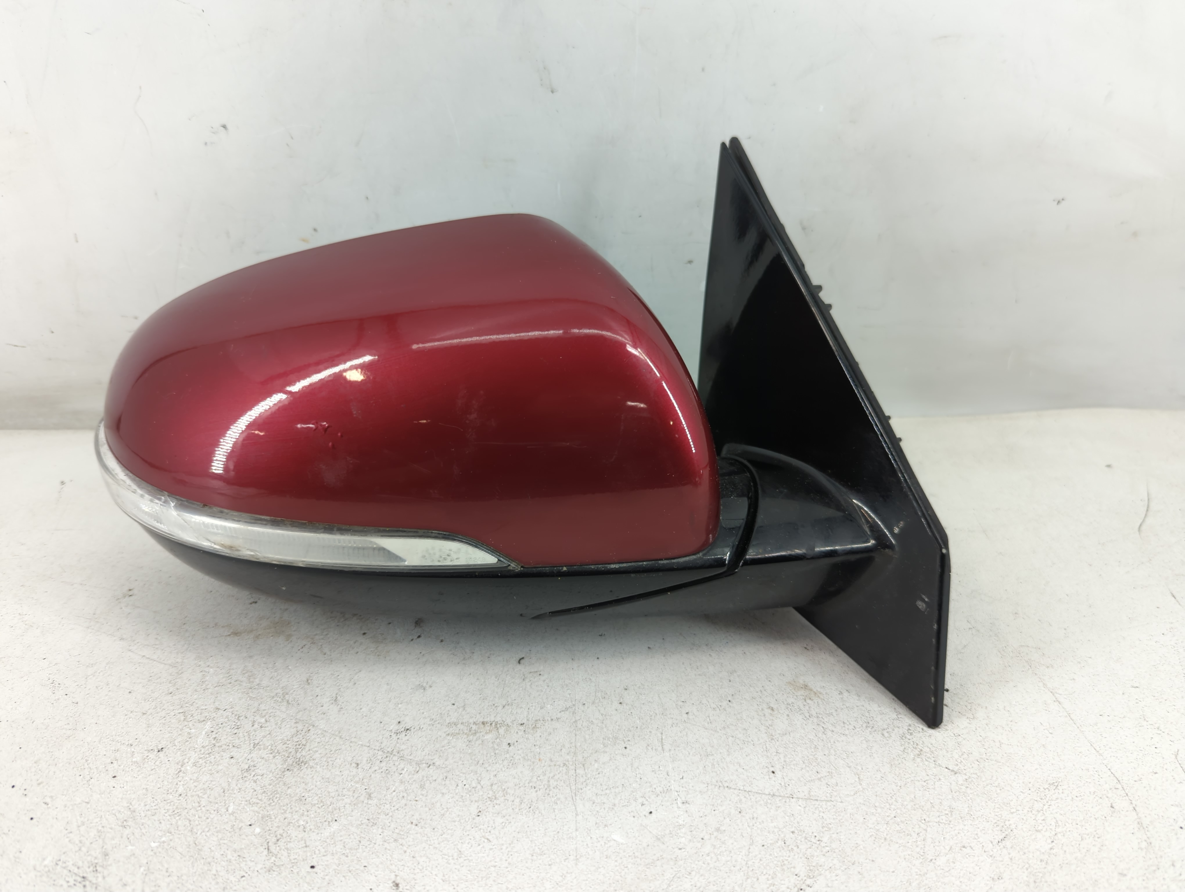2017-2020 Kia Sorento Passenger Right Side View Power Door Mirror Red 1054714 - Oemusedautoparts1.com