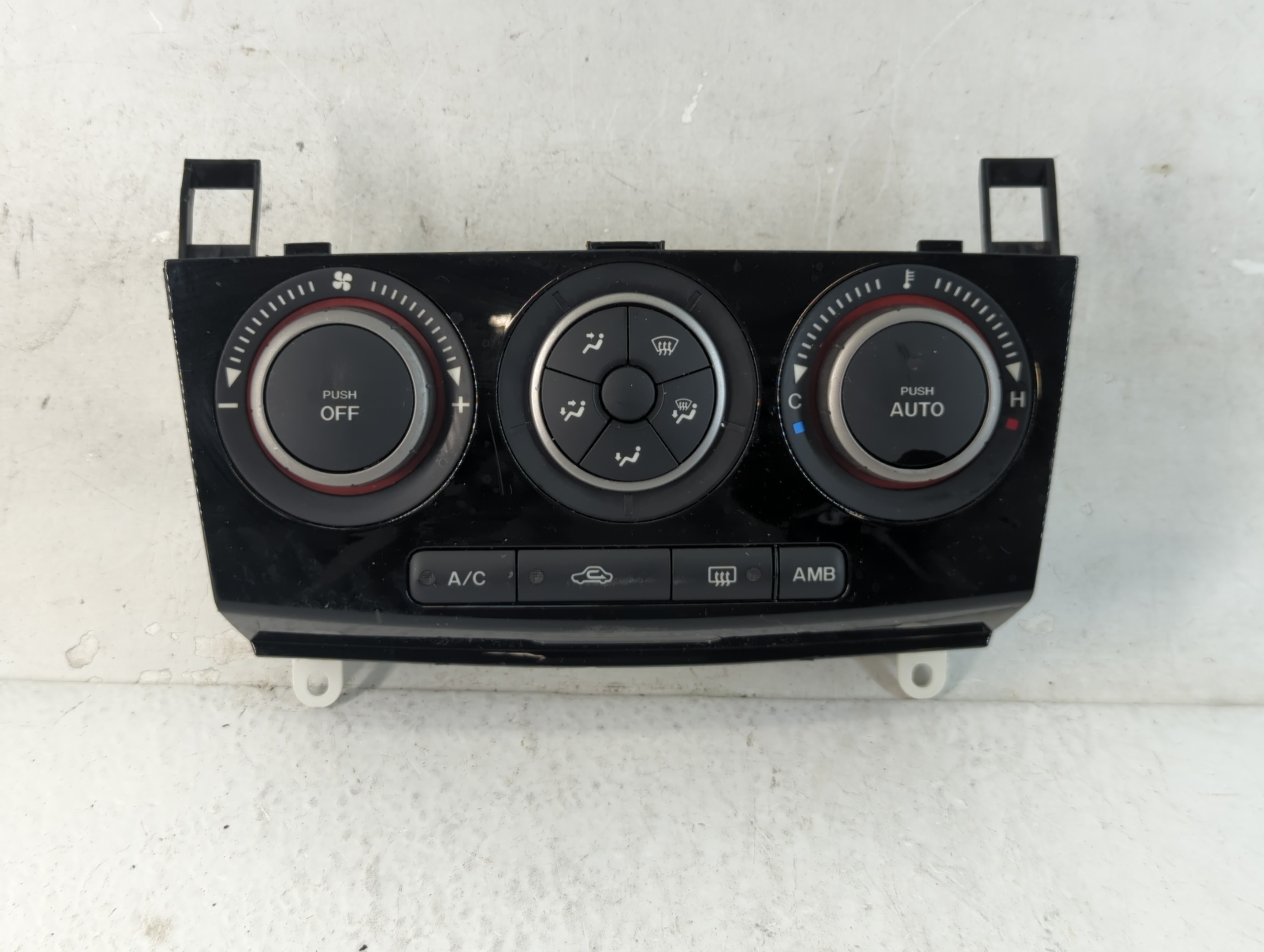 2009-2009 Mazda 3 Ac Heater Climate Control K1900bas2 A01 1054730 - Oemusedautoparts1.com