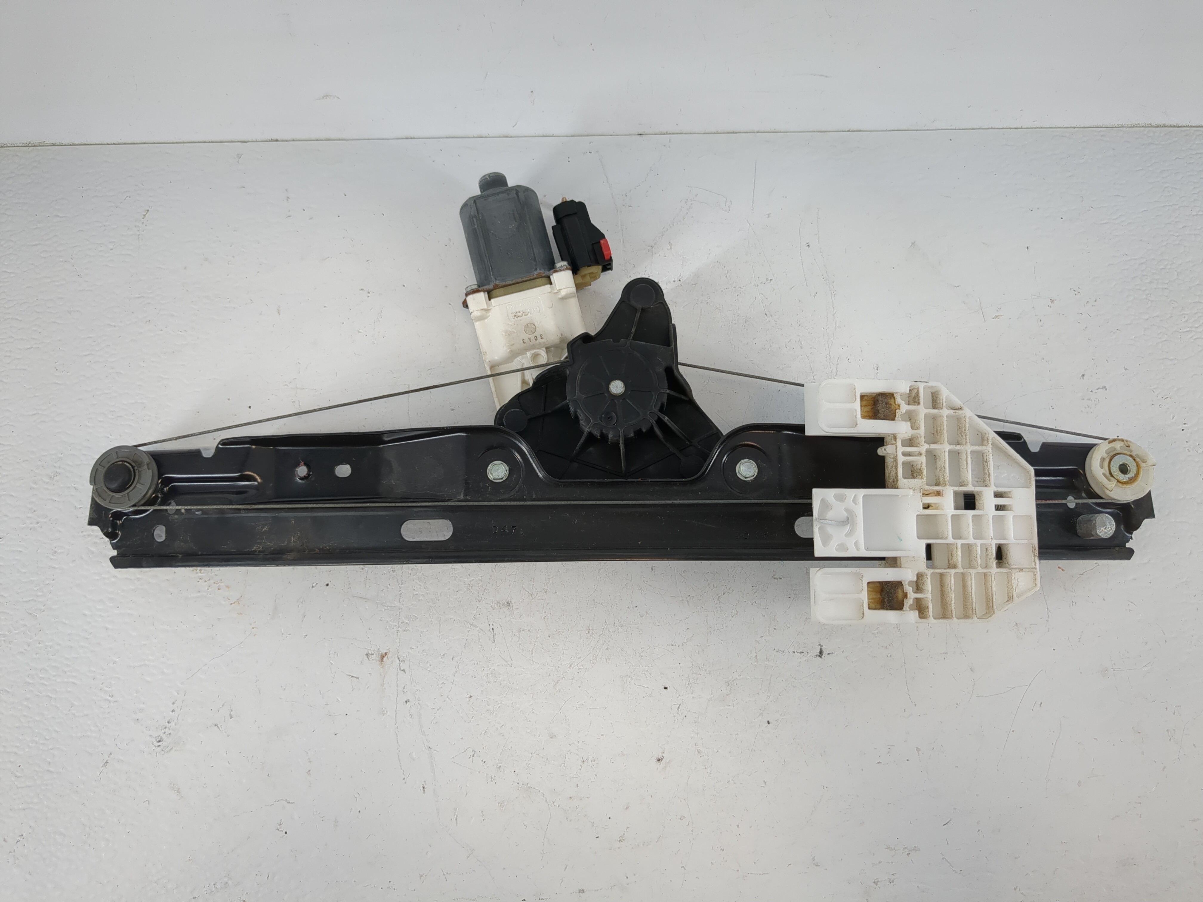 Picture of 2008-2014 Dodge Avenger Passenger Rear Right Power Window Motor 1054827