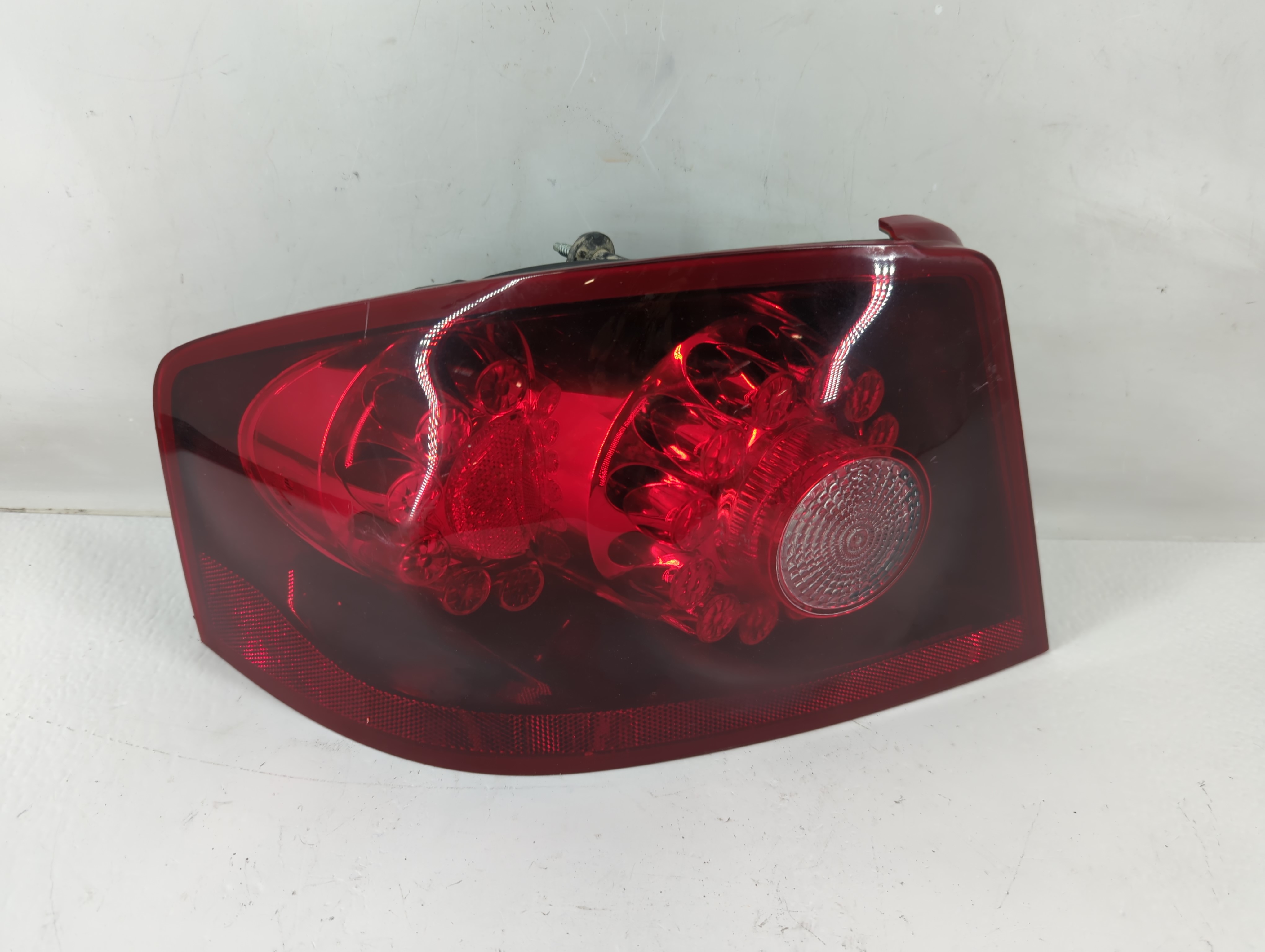 2011-2014 Dodge Avenger Driver Left Side Tail Light Taillight Oem 1054840 - Oemusedautoparts1.com