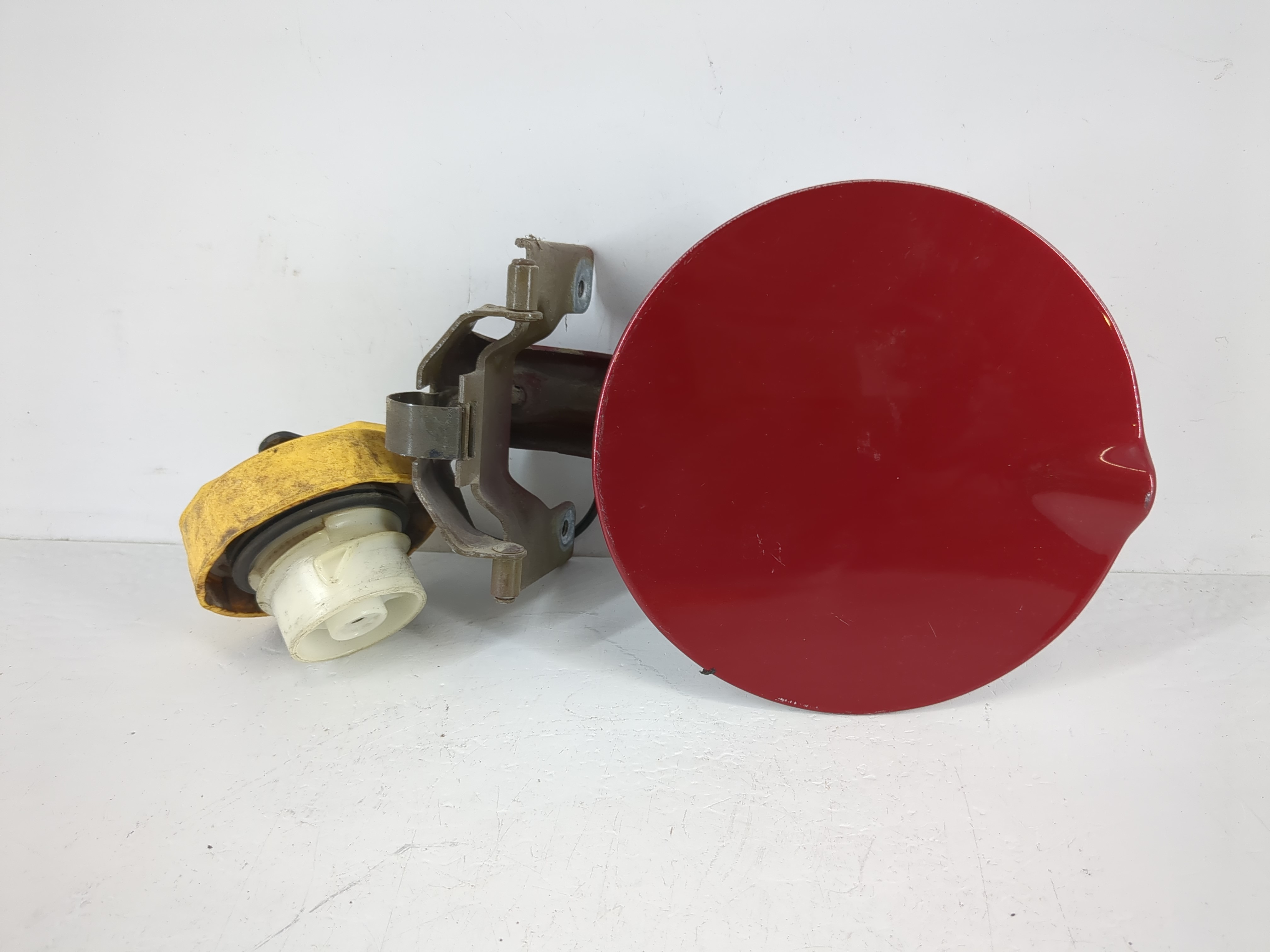 Picture of 2013 Dodge Avenger Fuel Tank Door Lid Gas Tank Red 1054861
