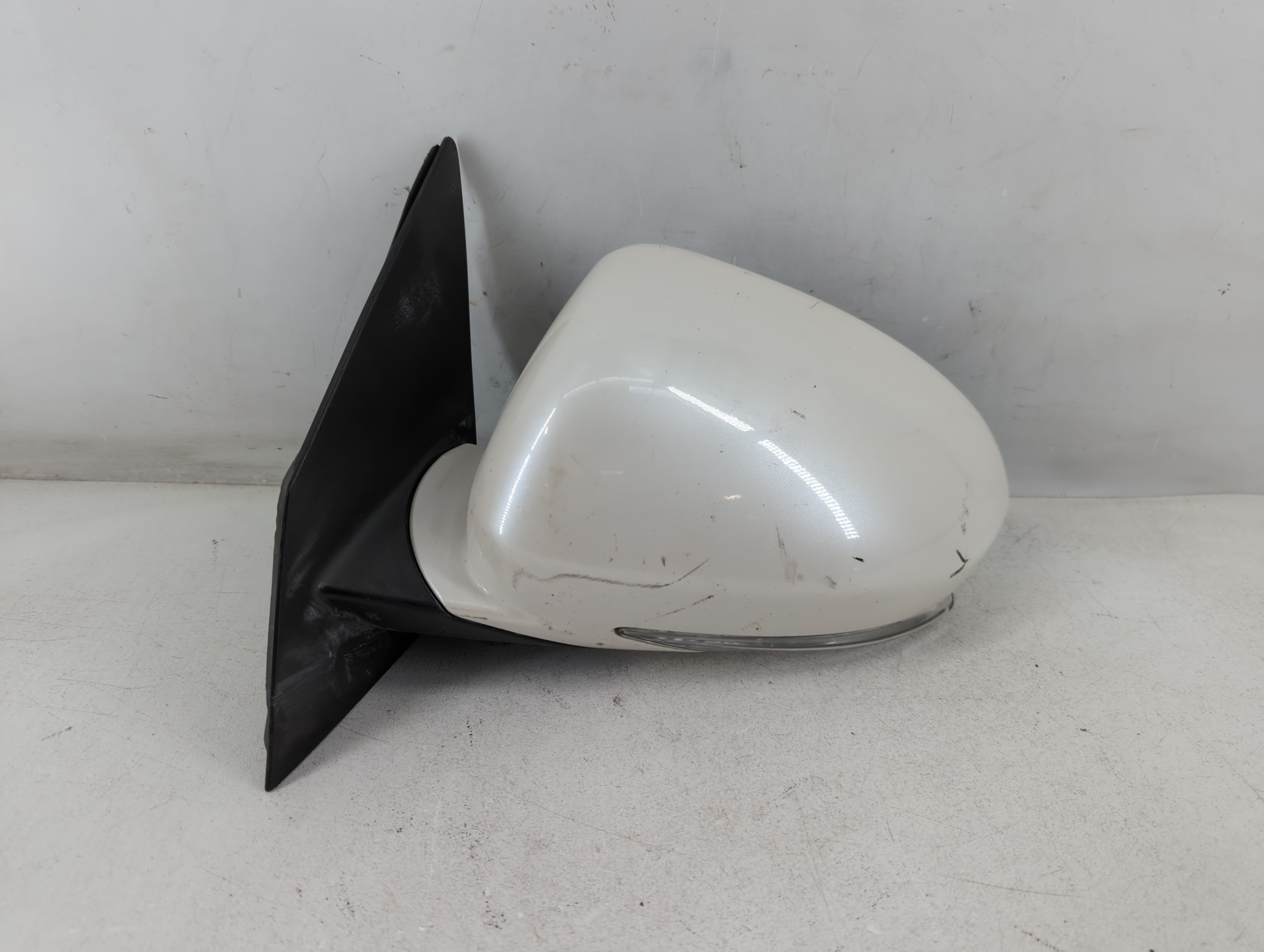 Mini Cooper Countryman Driver Left Side View Power Door Mirror White 1054901 - Oemusedautoparts1.com