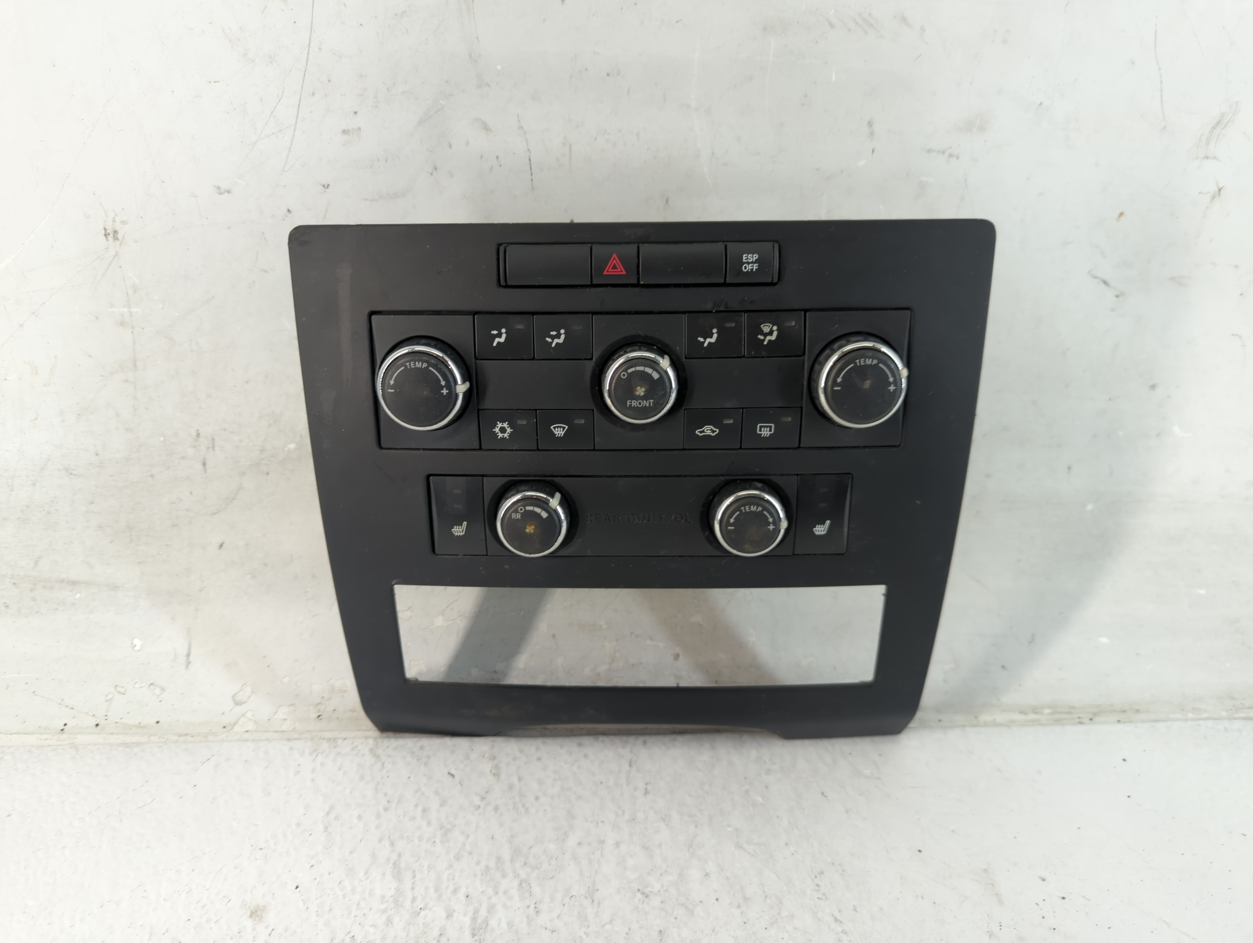 2009-2011 Volkswagen Routan Ac Heater Climate Control P55111869ae 1054908 - Oemusedautoparts1.com