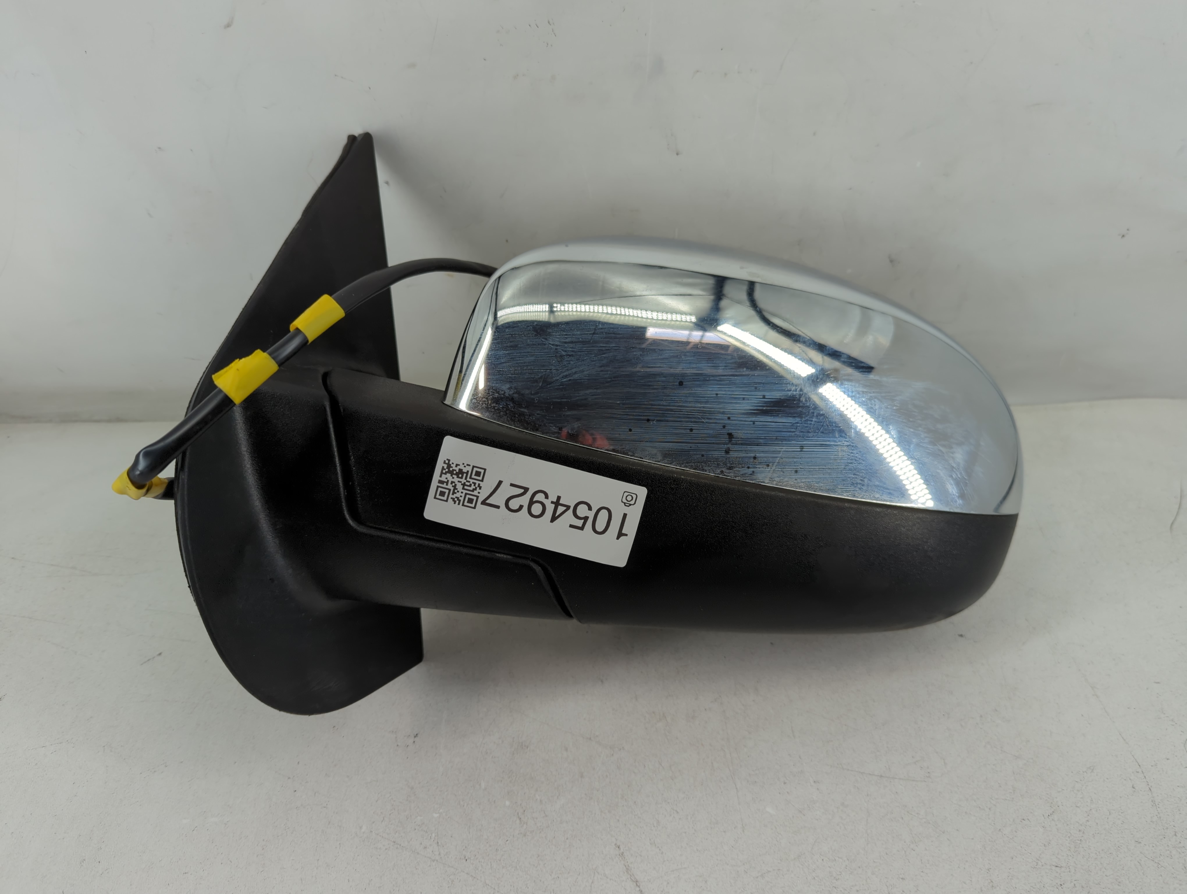 2009 Chevrolet Silverado 1500 Driver Left Side View Power Door Mirror 1054927 - Oemusedautoparts1.com