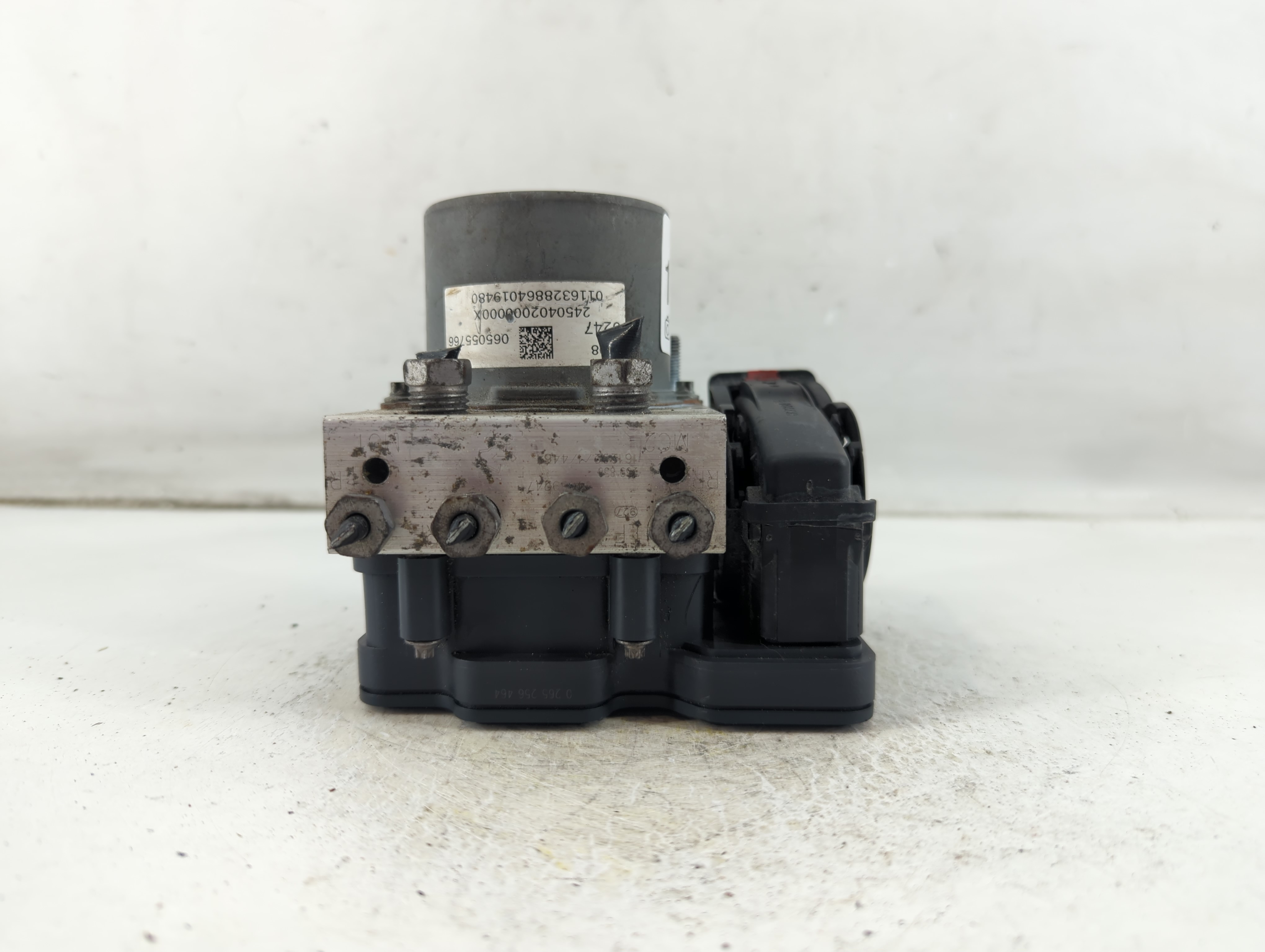 2019-2021 Chevrolet Malibu Abs Pump Control Module 1054936 - Oemusedautoparts1.com