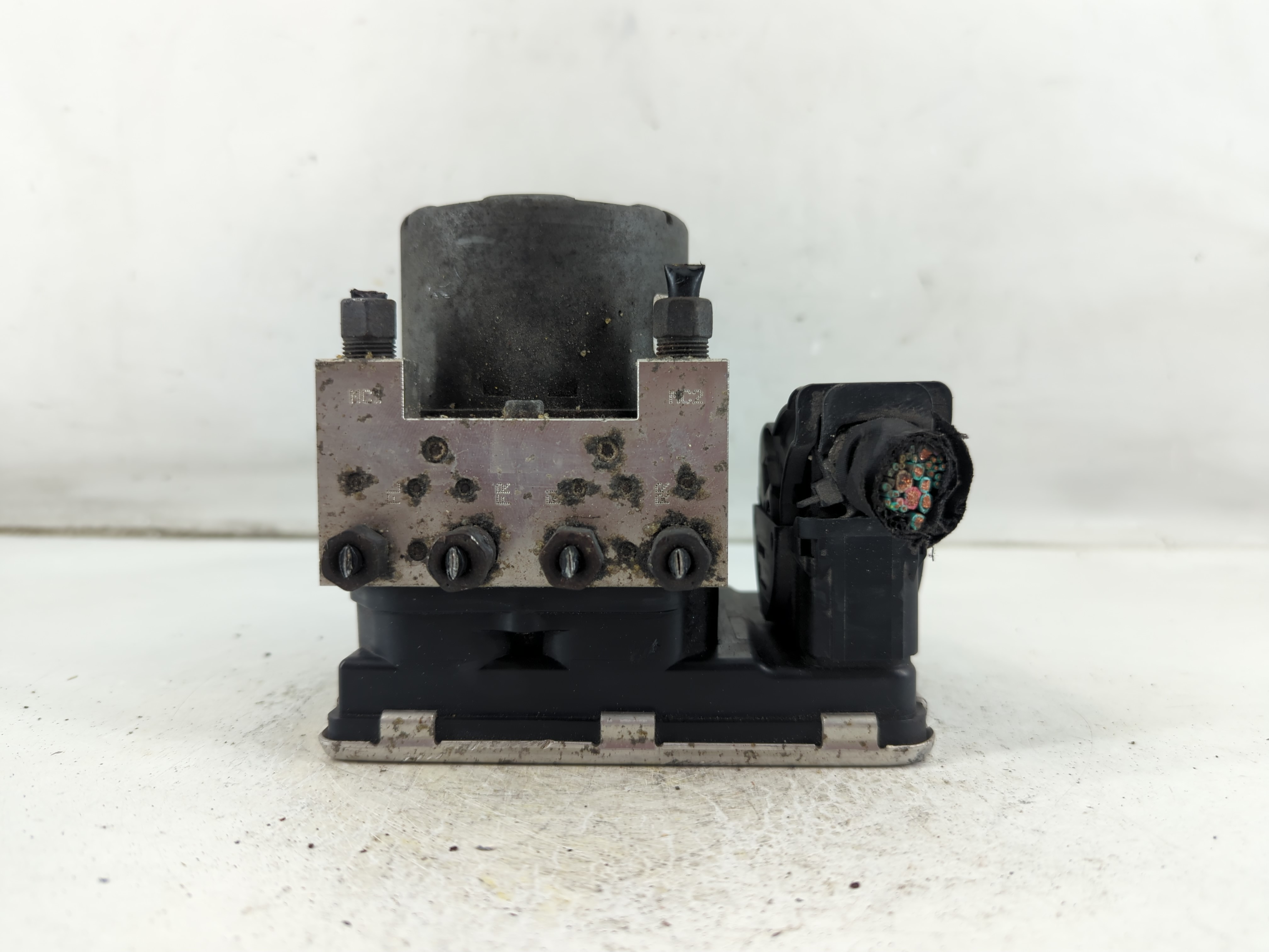 Picture of Dodge Ram 1500 Abs Pump Control Module 1054938