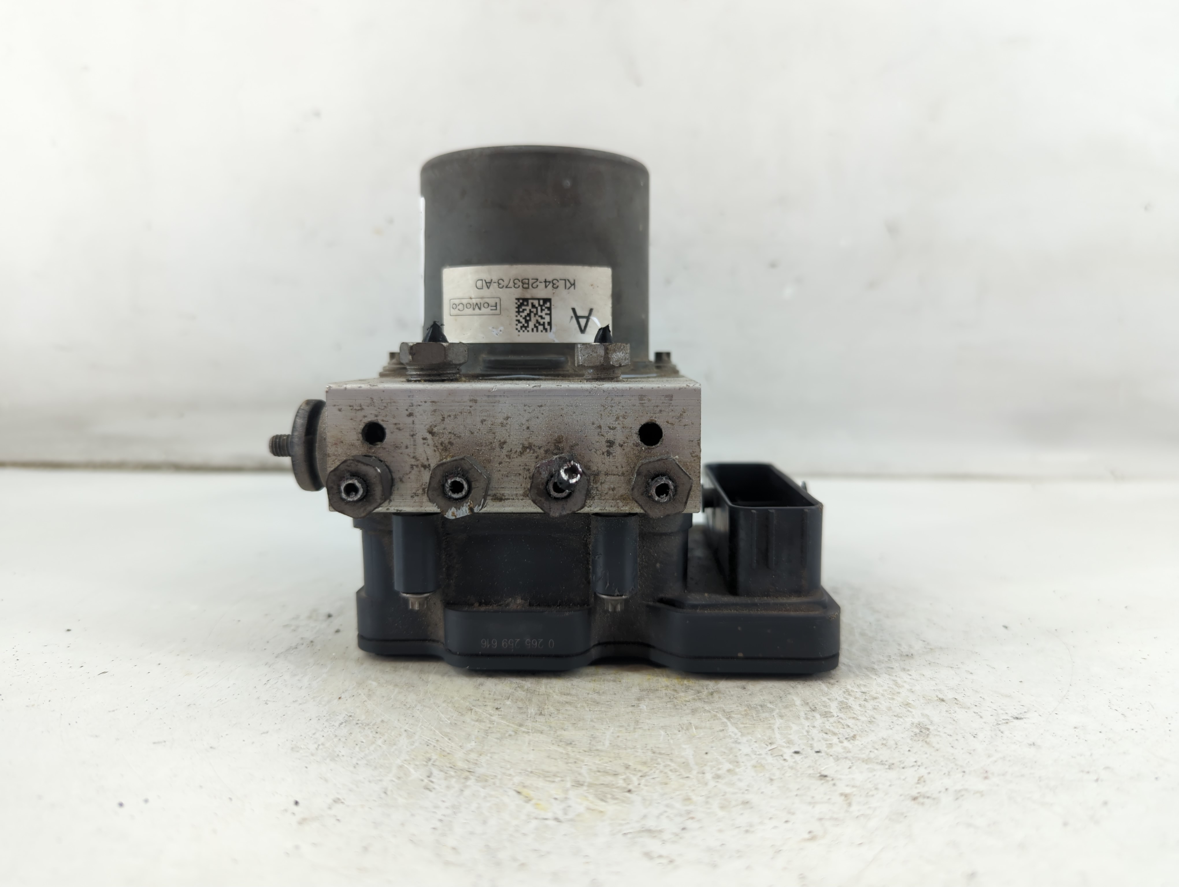 2019-2020 Ford F-150 Abs Pump Control Module 1054972 - Oemusedautoparts1.com
