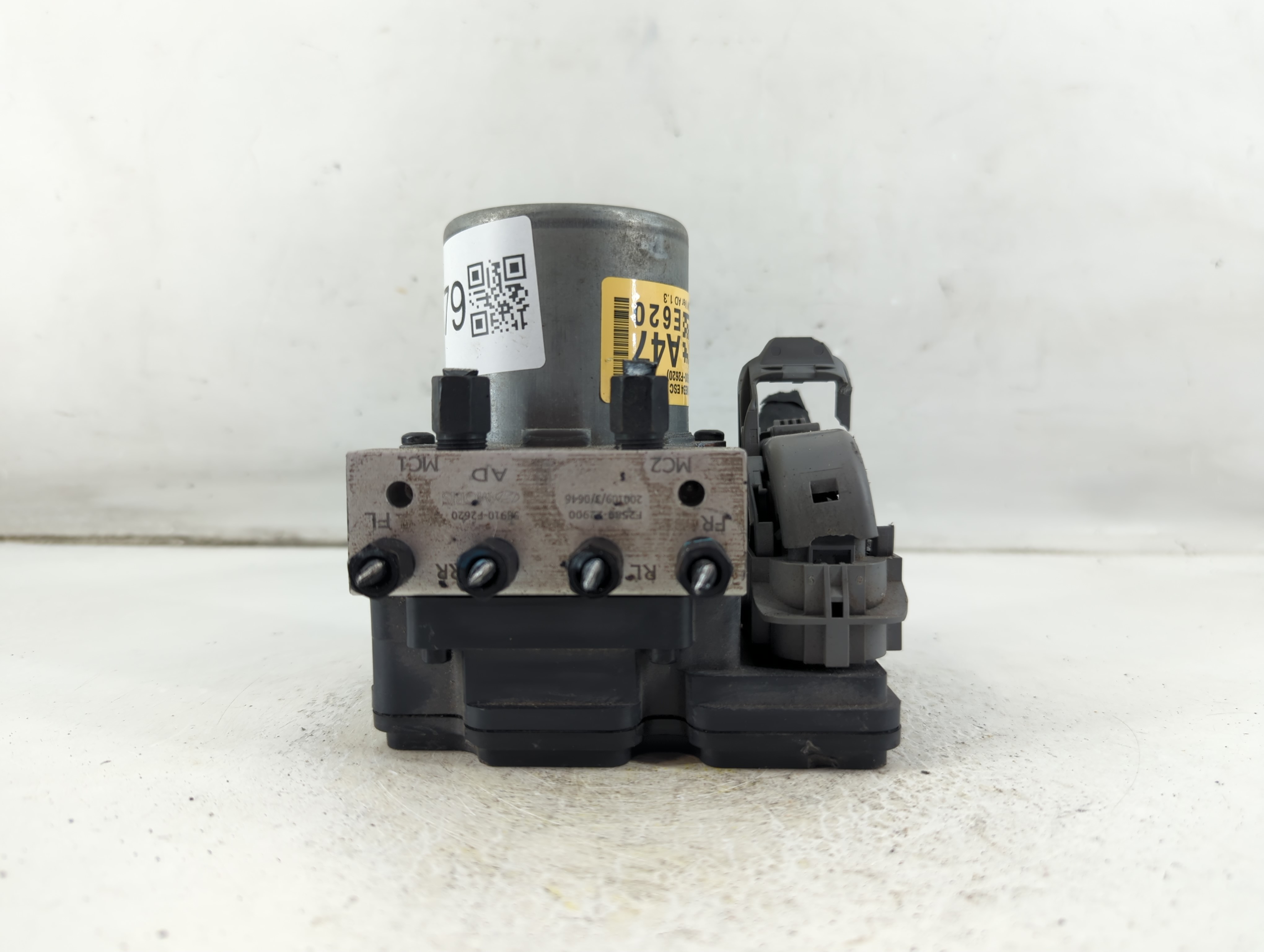 2019-2020 Hyundai Elantra Abs Pump Control Module 1054979 - Oemusedautoparts1.com