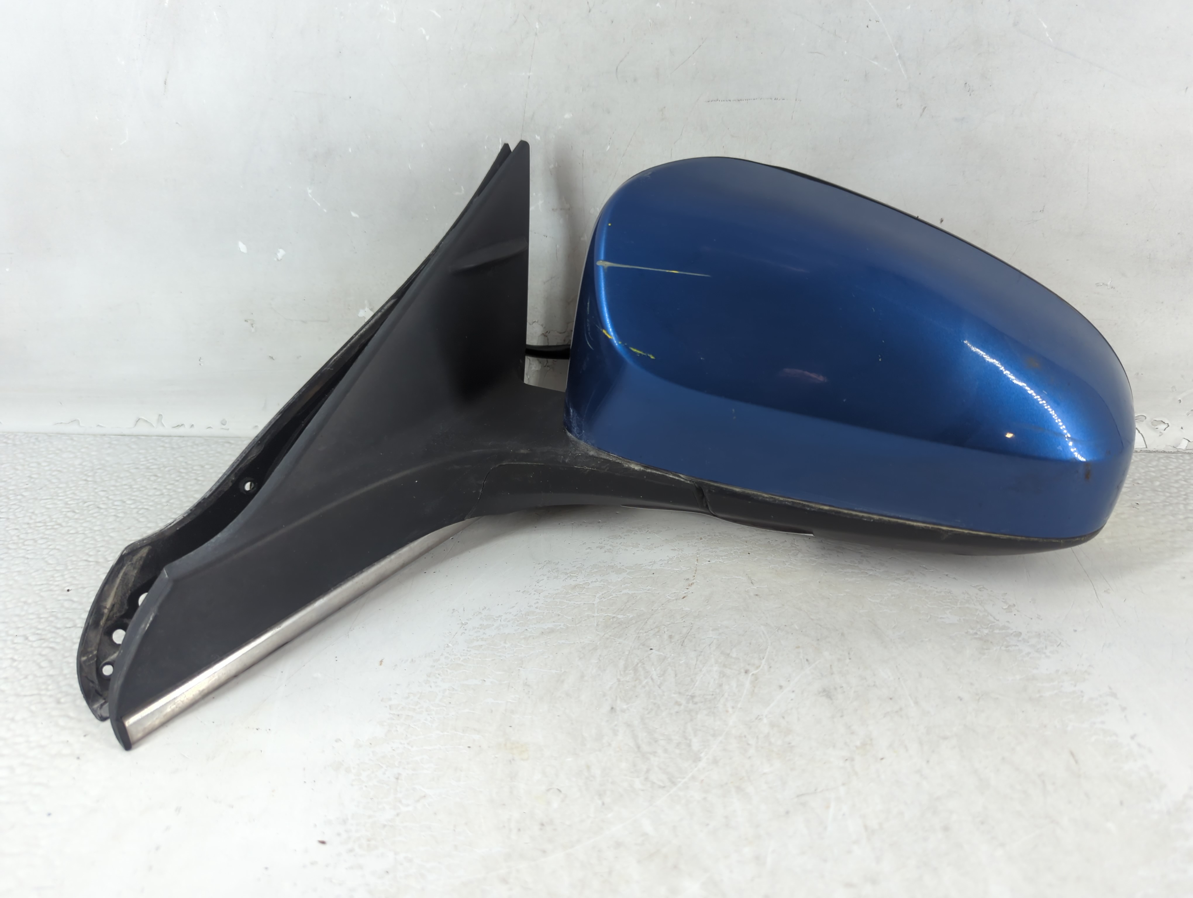 2015-2017 Toyota Camry Driver Left Side View Power Door Mirror Blue 1054990 - Oemusedautoparts1.com