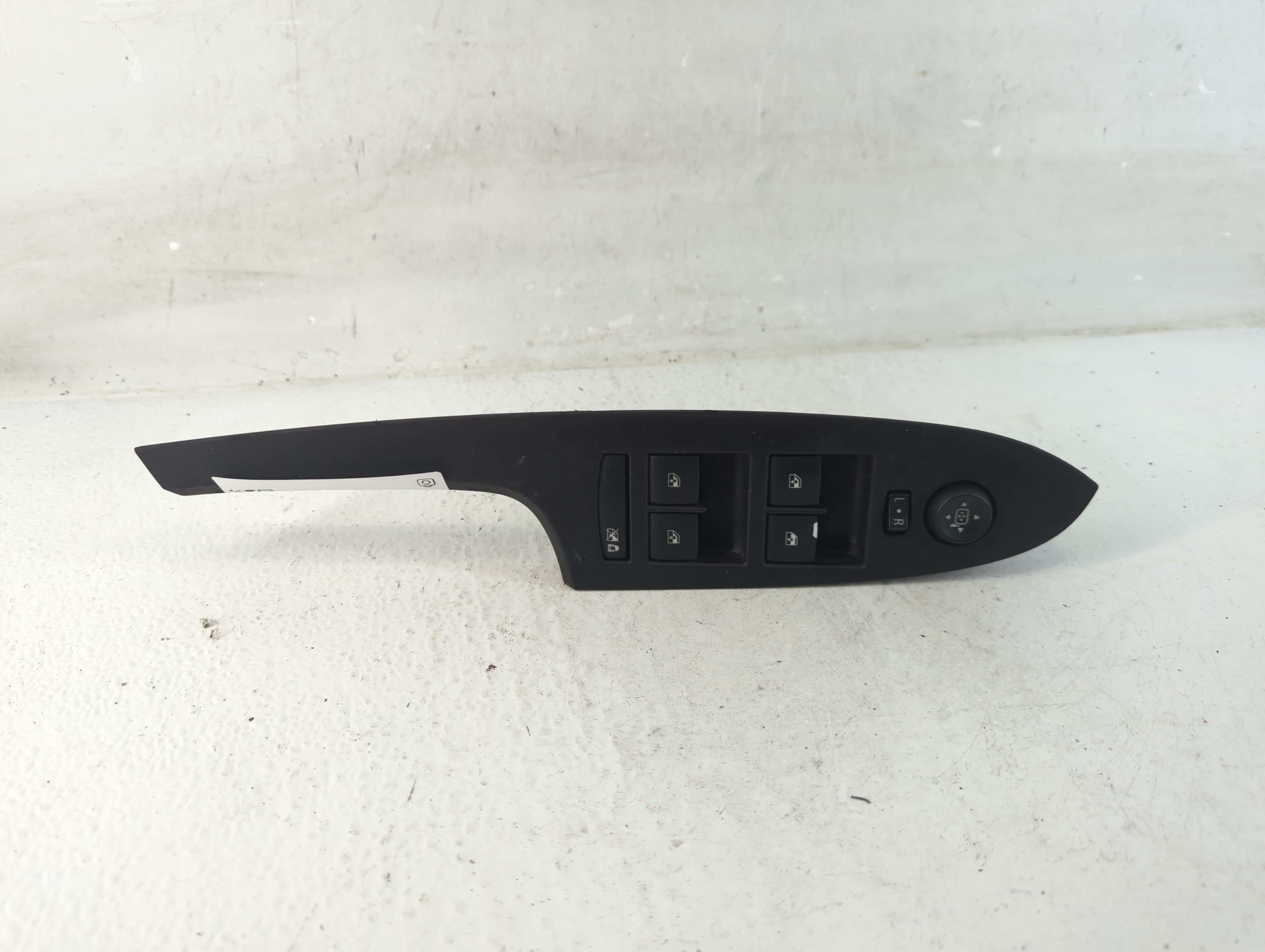 2013-2014 Cadillac Ats Driver Left Door Master Power Window Switch 1054997 - Oemusedautoparts1.com