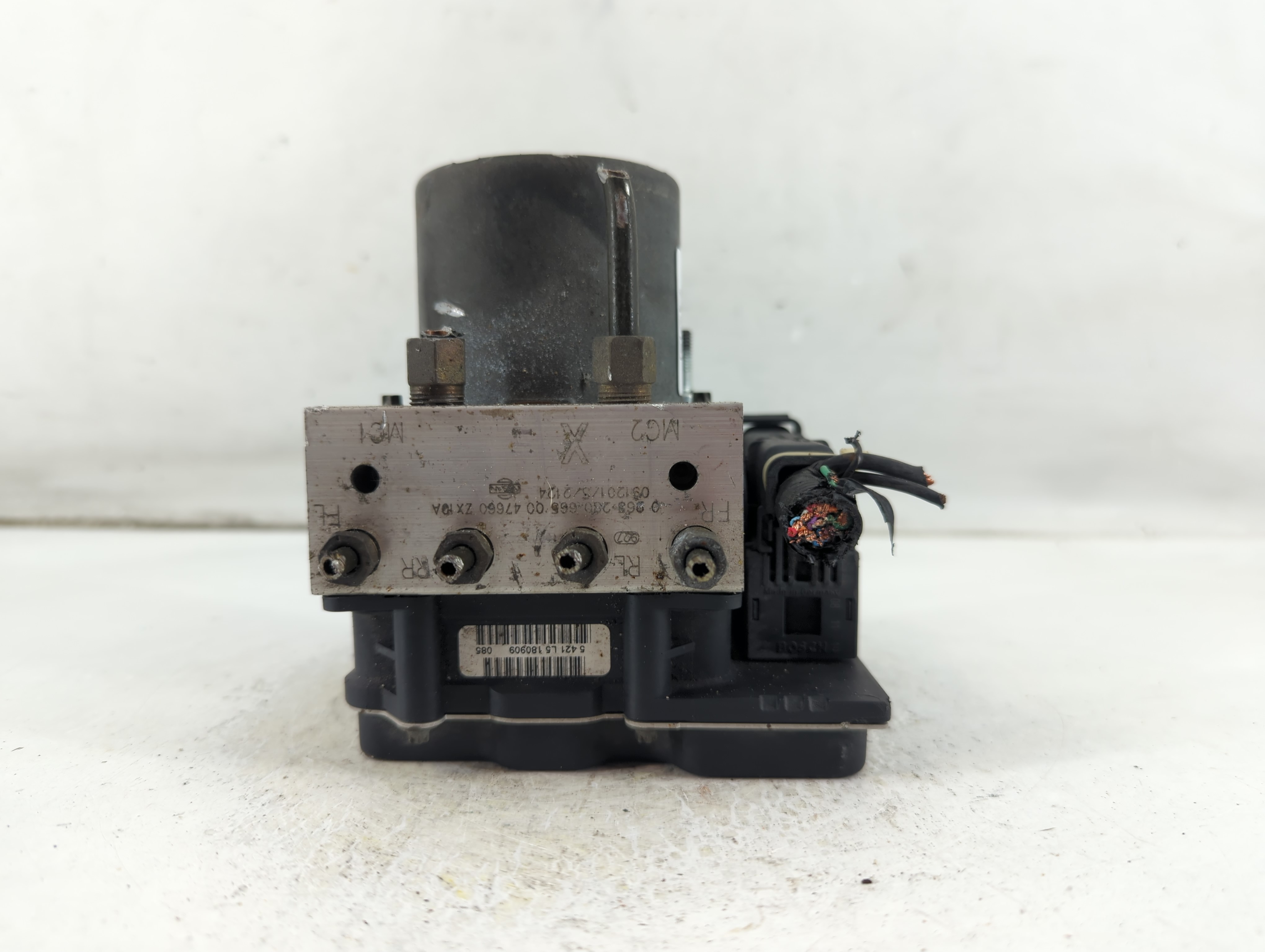 2010-2010 Nissan Altima Abs Pump Control Module 1055105 - Oemusedautoparts1.com