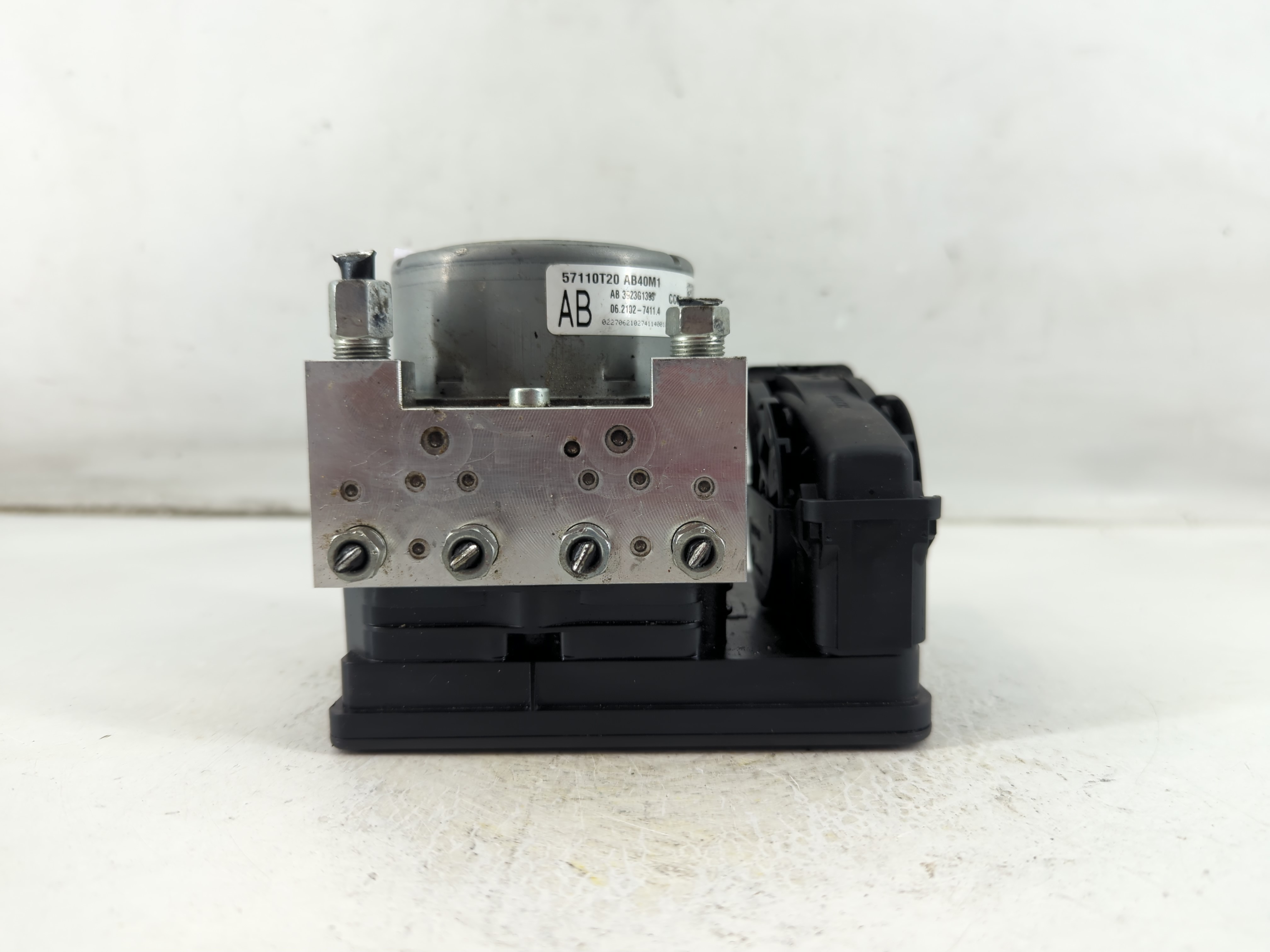2022-2022 Honda Civic Abs Pump Control Module 1055107 - Oemusedautoparts1.com
