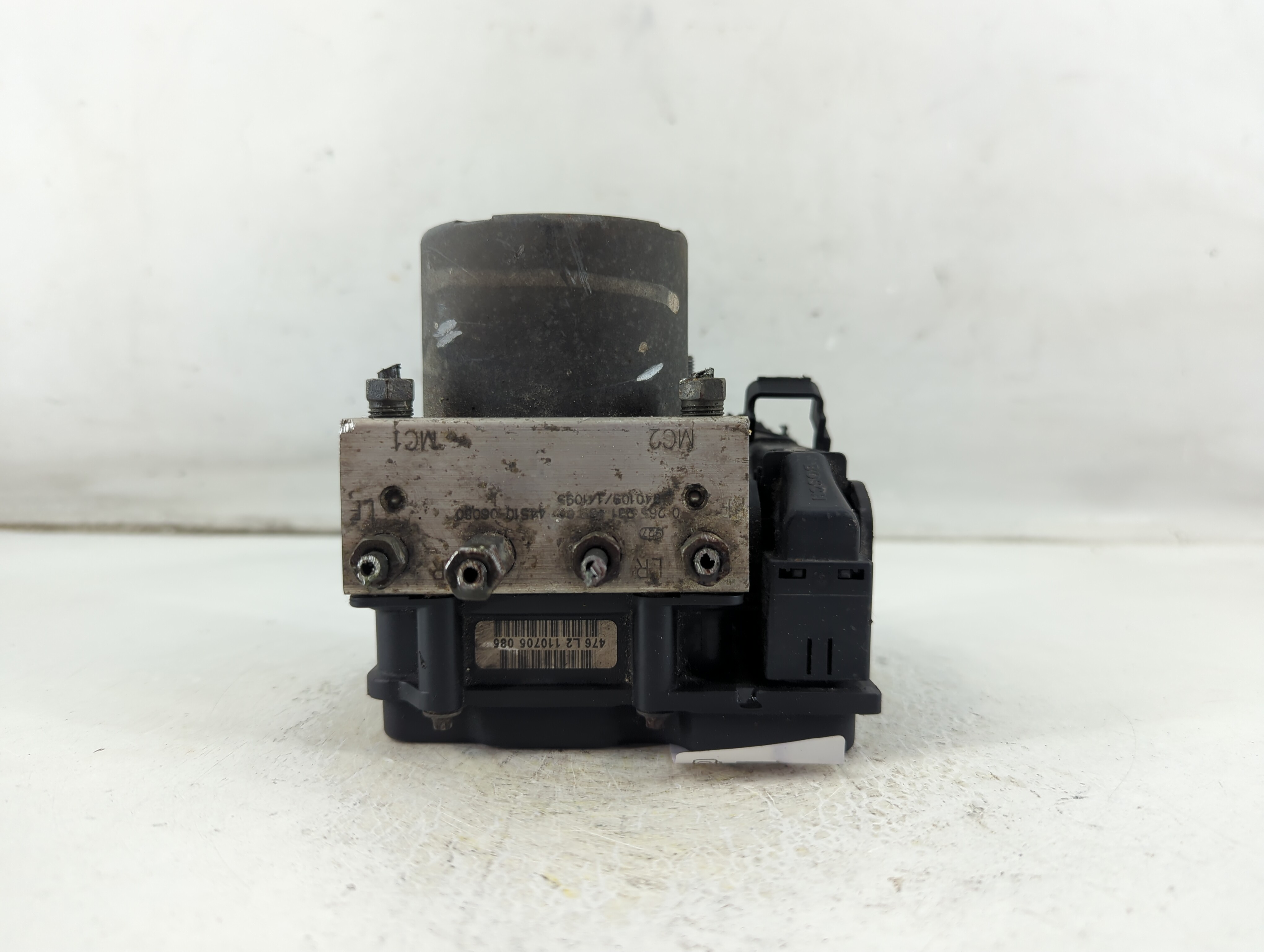 2004-2006 Toyota Solara Abs Pump Control Module 1055108 - Oemusedautoparts1.com