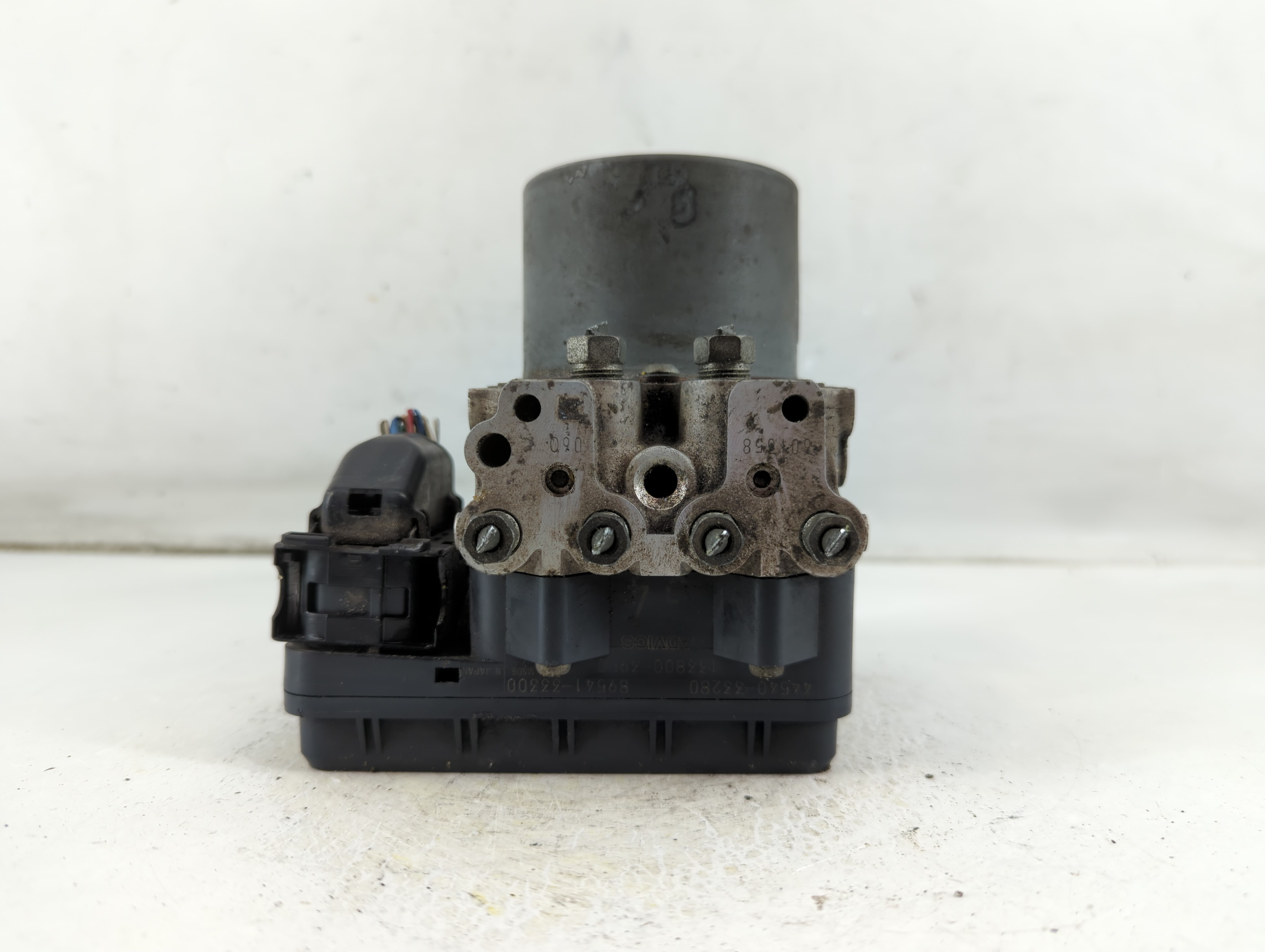 2013 Lexus Es350 Abs Pump Control Module 1055166 - Oemusedautoparts1.com