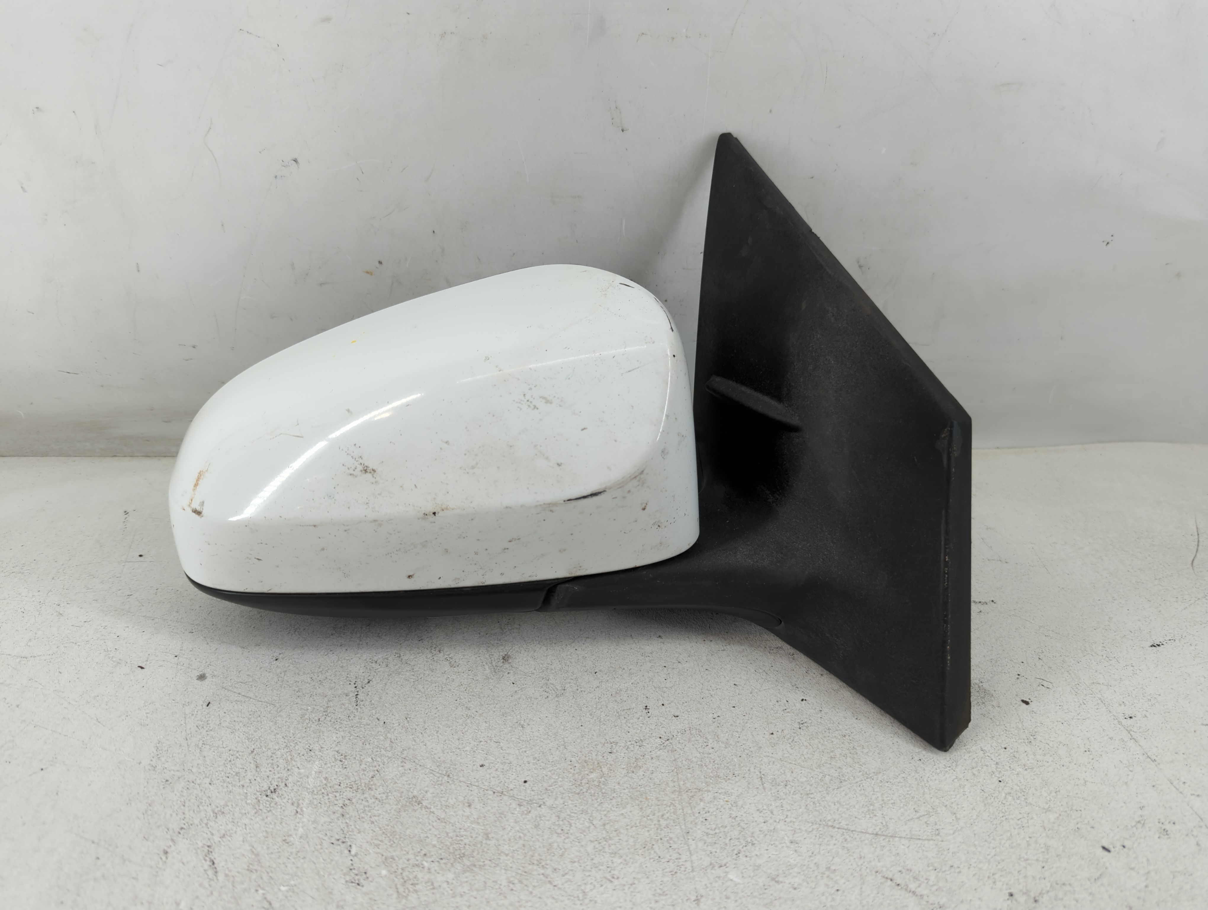 2014-2019 Toyota Corolla Passenger Right Side View Power Door Mirror 1055212 - Oemusedautoparts1.com