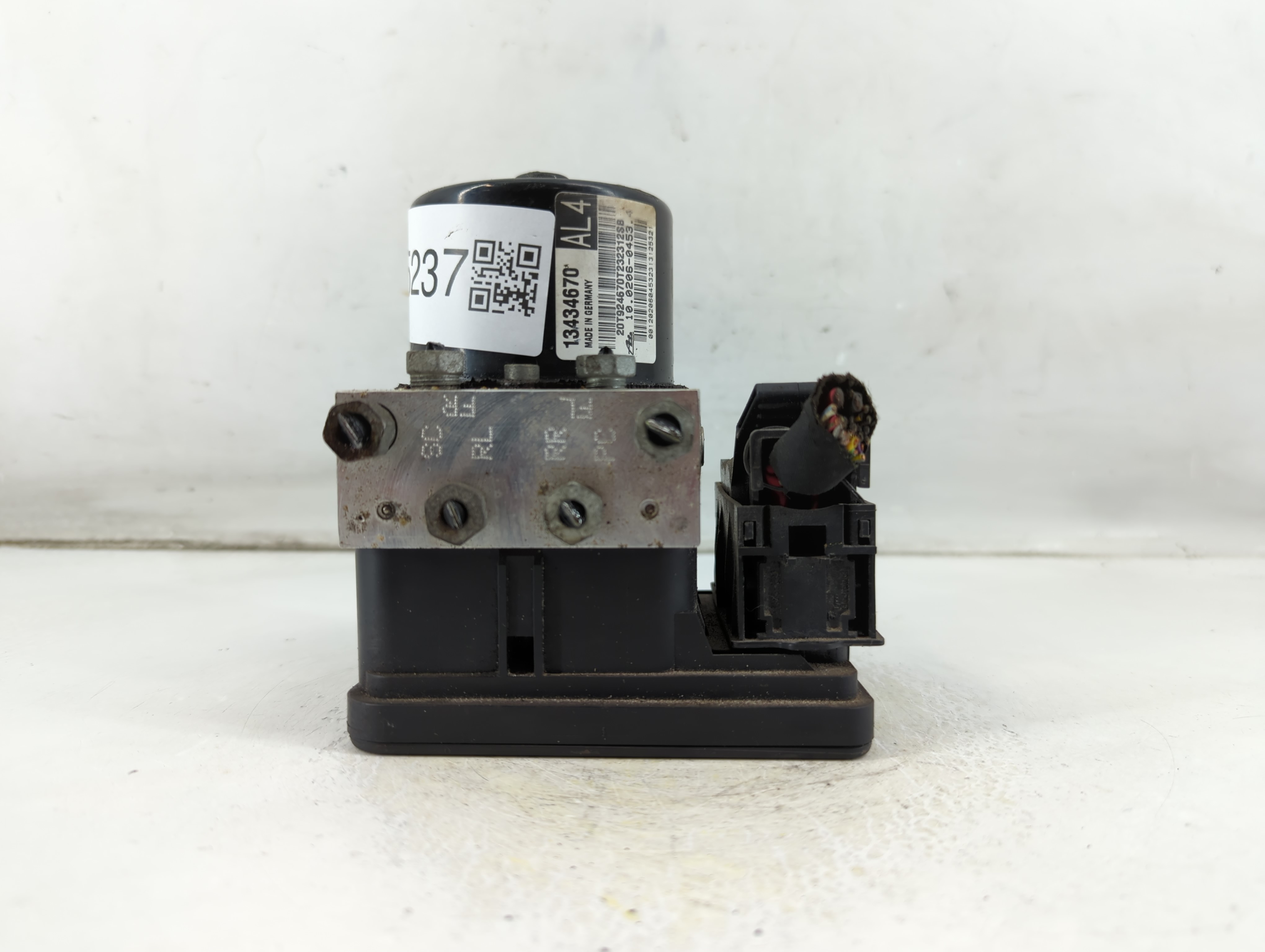 2012-2015 Chevrolet Cruze Abs Pump Control Module 1055237 - Oemusedautoparts1.com