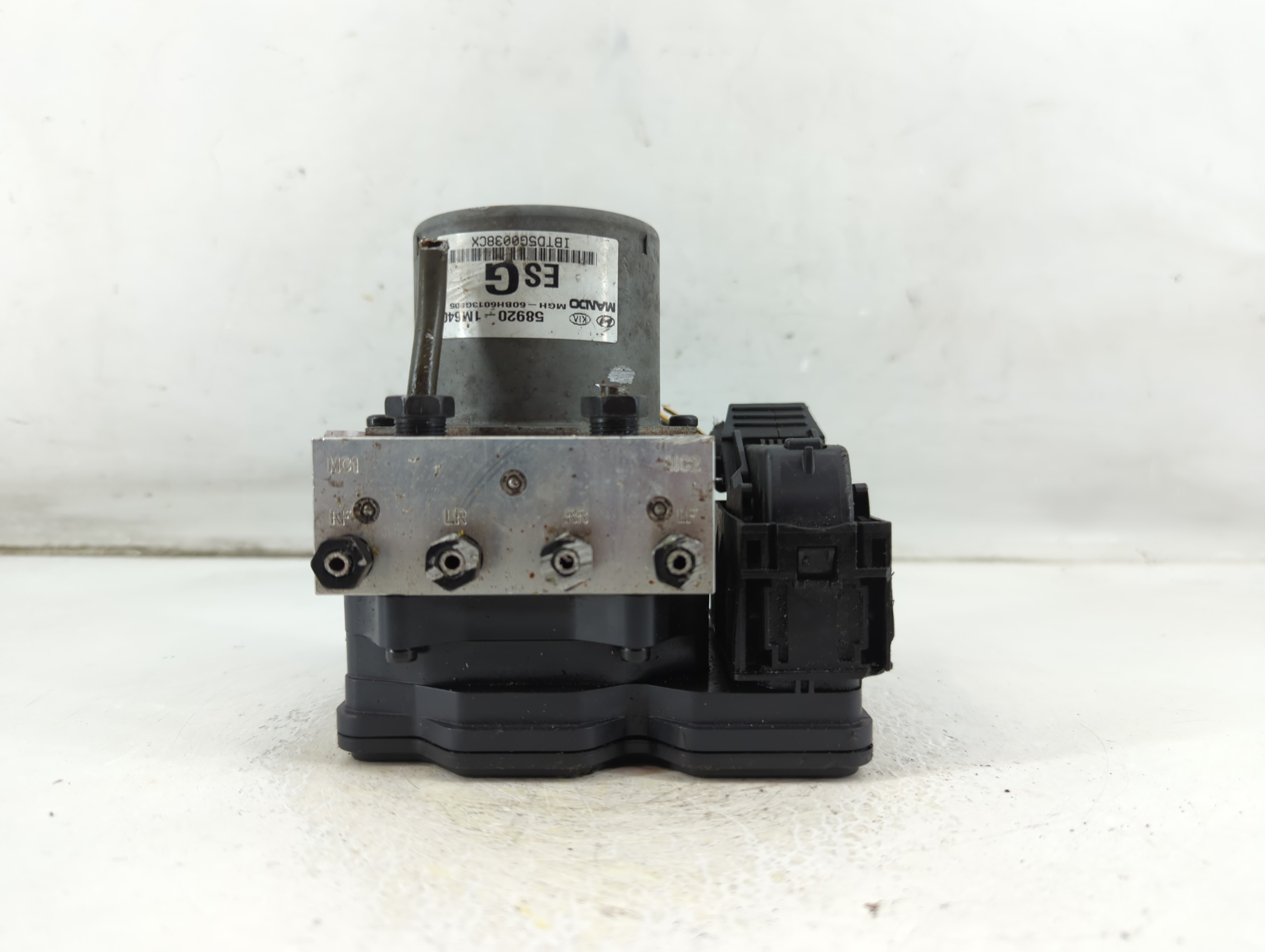 Picture of Kia Forte Abs Pump Control Module 1055240