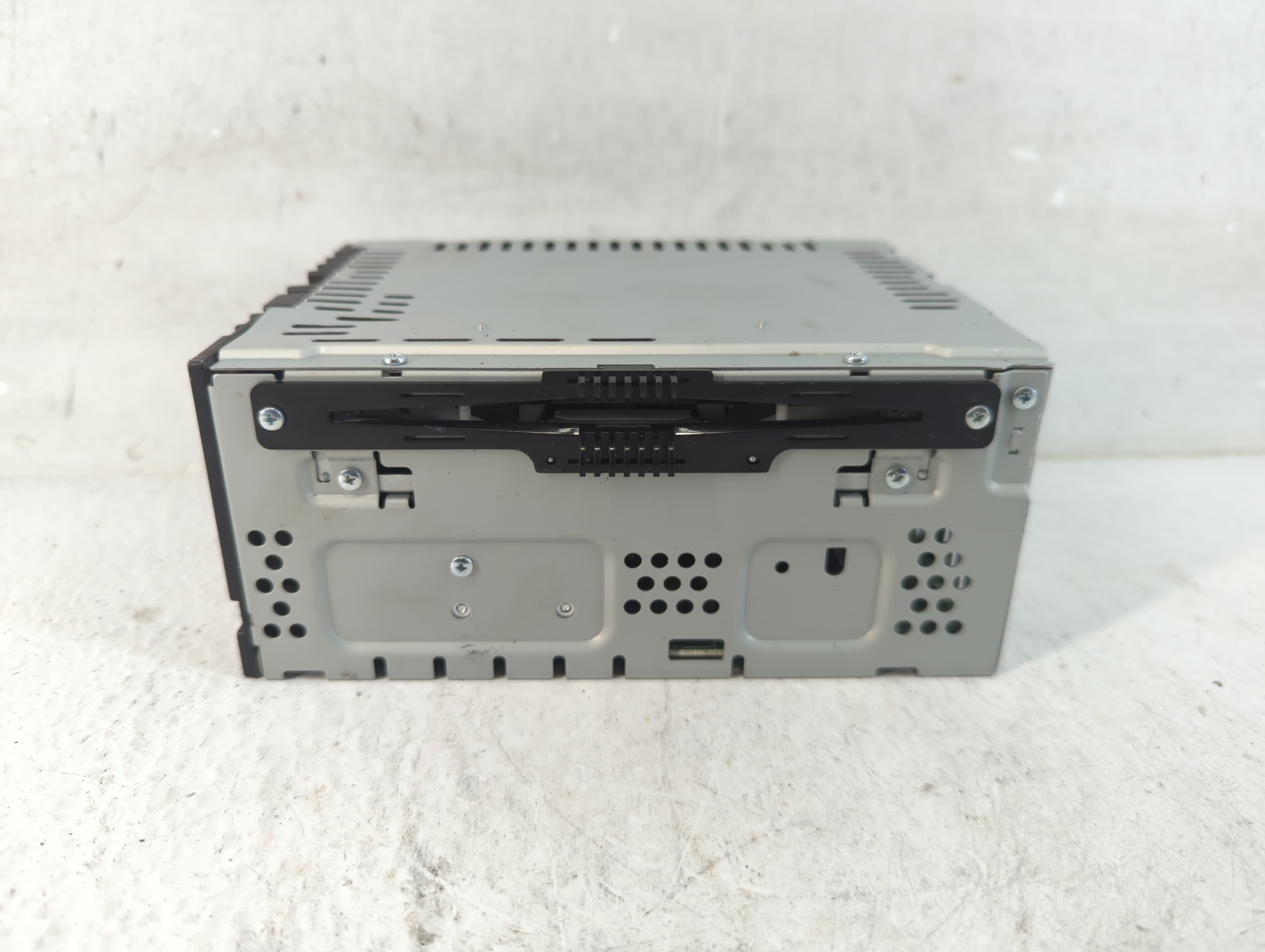 2015-2019 Ford Escape Am Fm Cd Player Radio Receiver 1055258 - Oemusedautoparts1.com