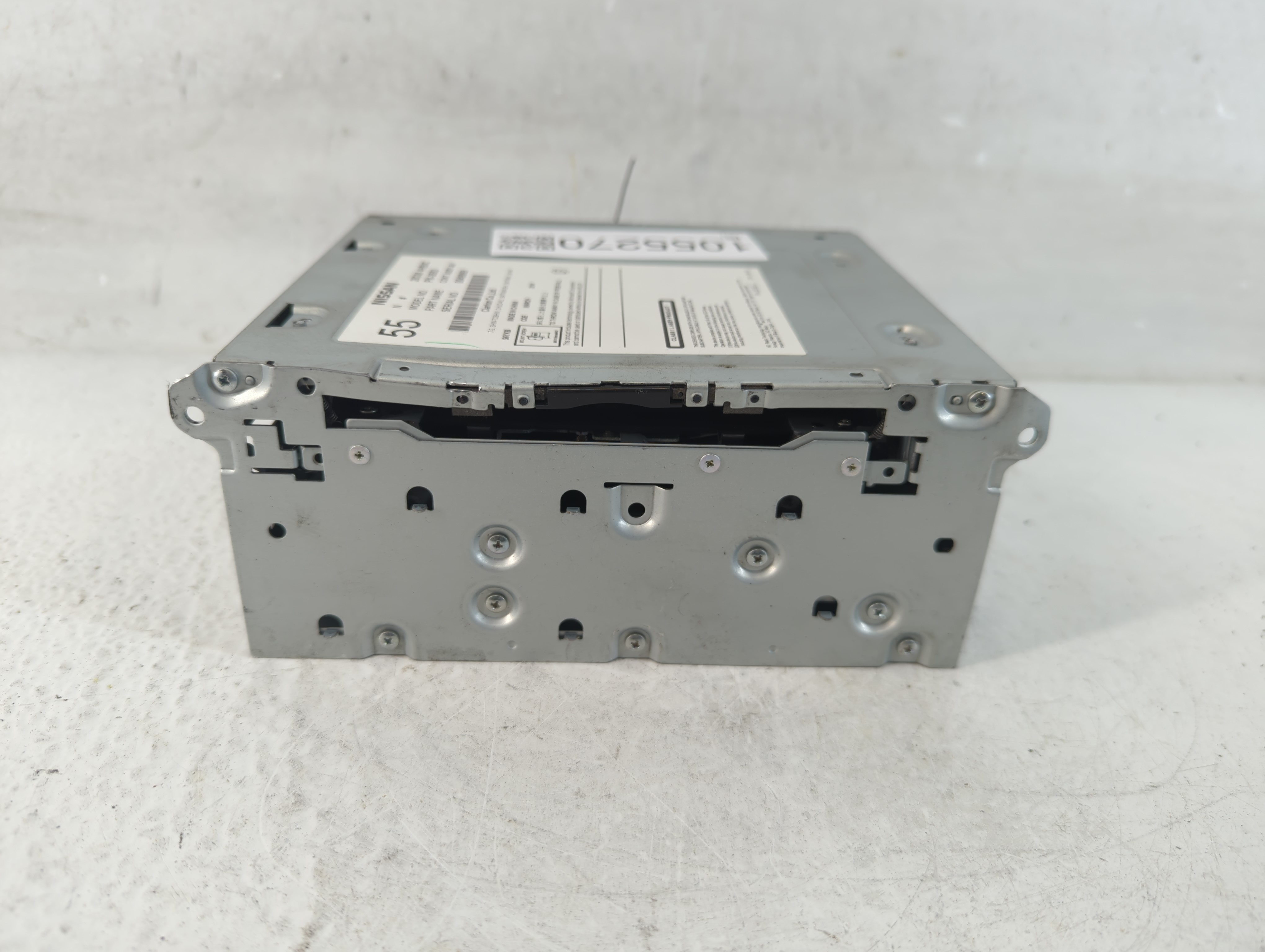 2014-2018 Infiniti Q50 Am Fm Cd Player Radio Receiver 1055270 - Oemusedautoparts1.com